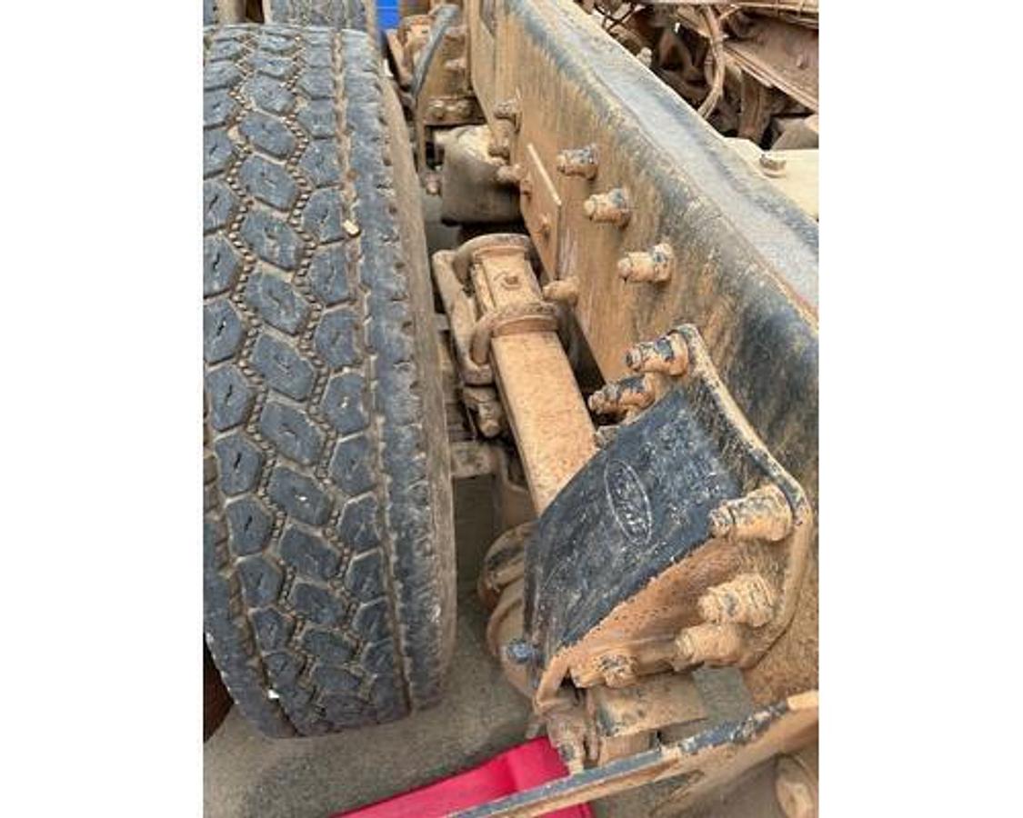 Used 2007 Peterbilt 335