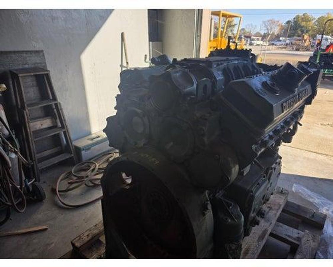 Used REMAN DETROIT DIESEL 8V92N 350HP SN# 08FF004781 MOD# 8083-7000 EXC.