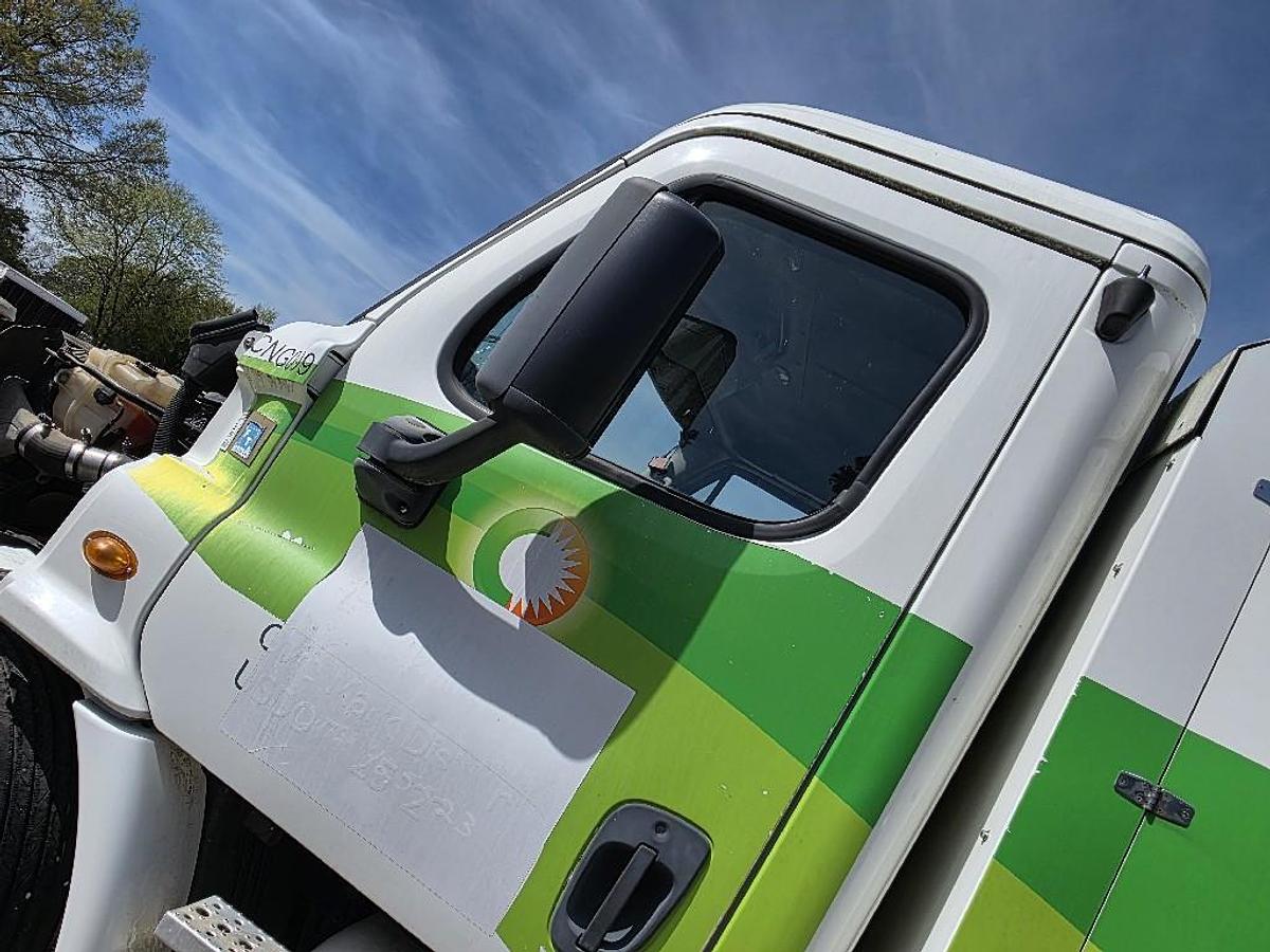 Used 2014 Freightliner CASCADIA