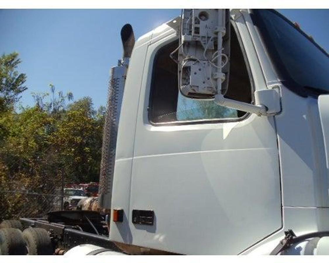 Used 1999 GMC/Volvo/White VN