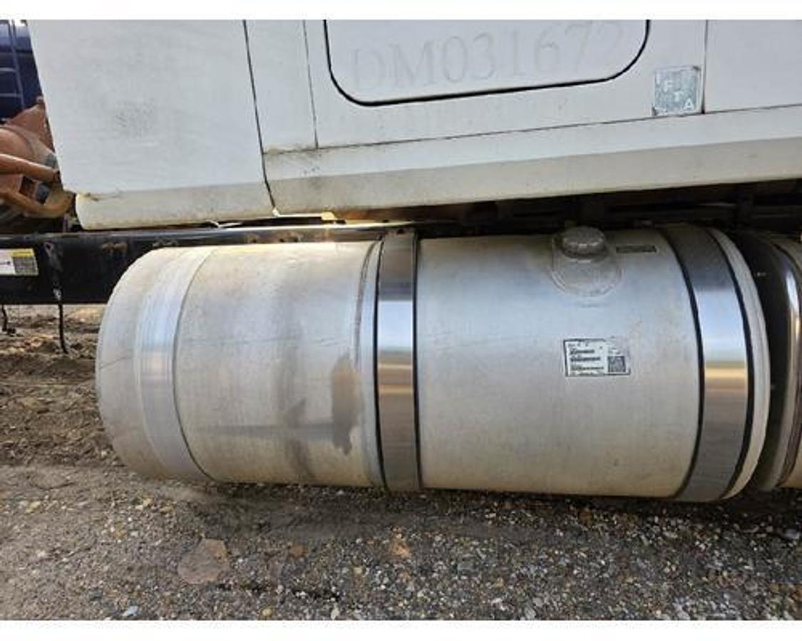 Used 2013 Mack CX600/VISION SERIES