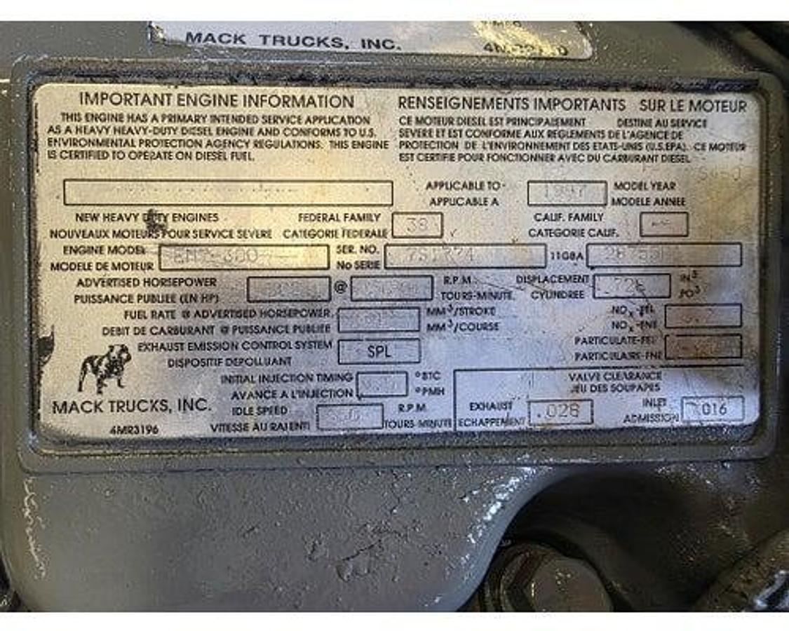 Used 1998 Mack RD690S E7