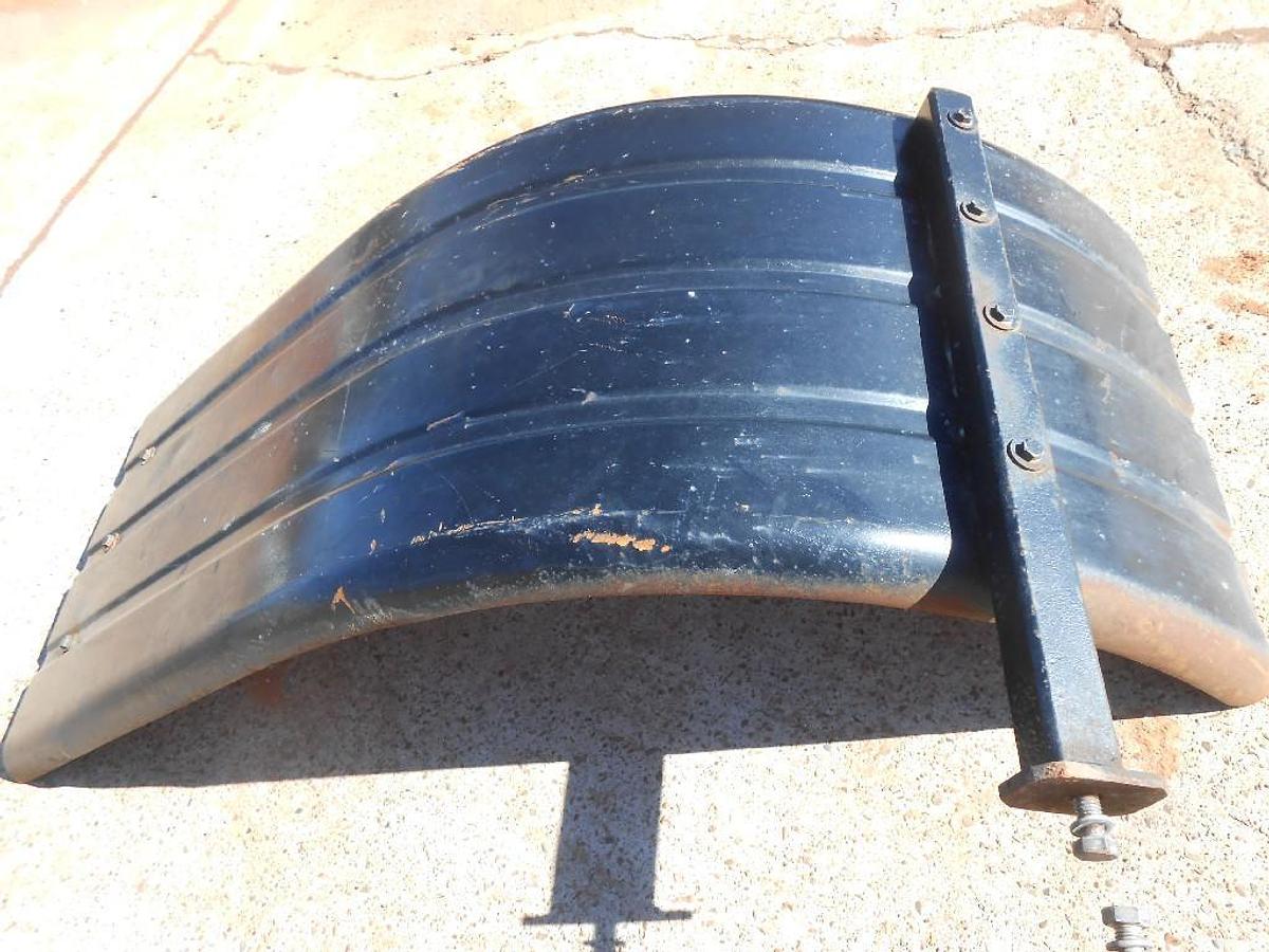 Used QUARTER FENDER
