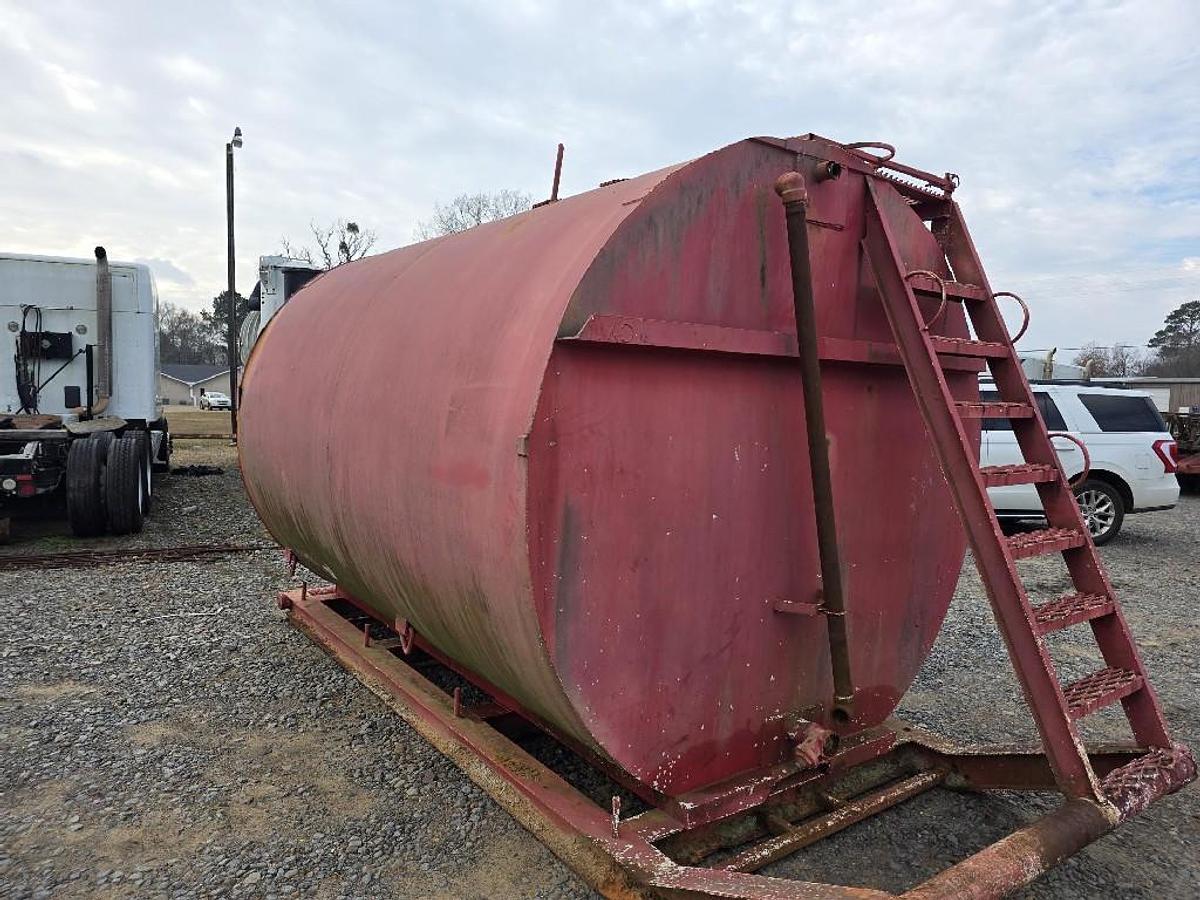 Used GOOD USED STEEL  SWAB TANK SKID 100 BARREL