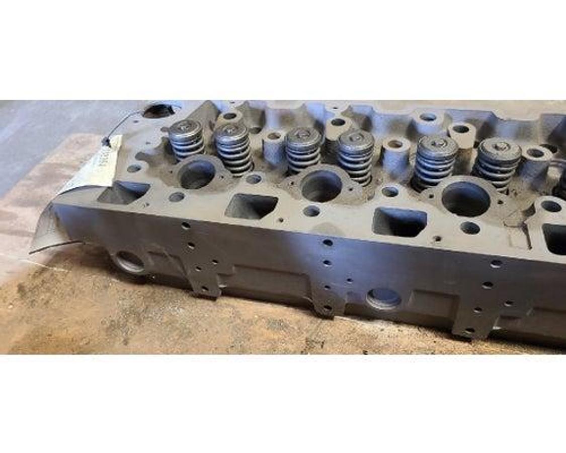 Used INTERNATIONAL DT 466E