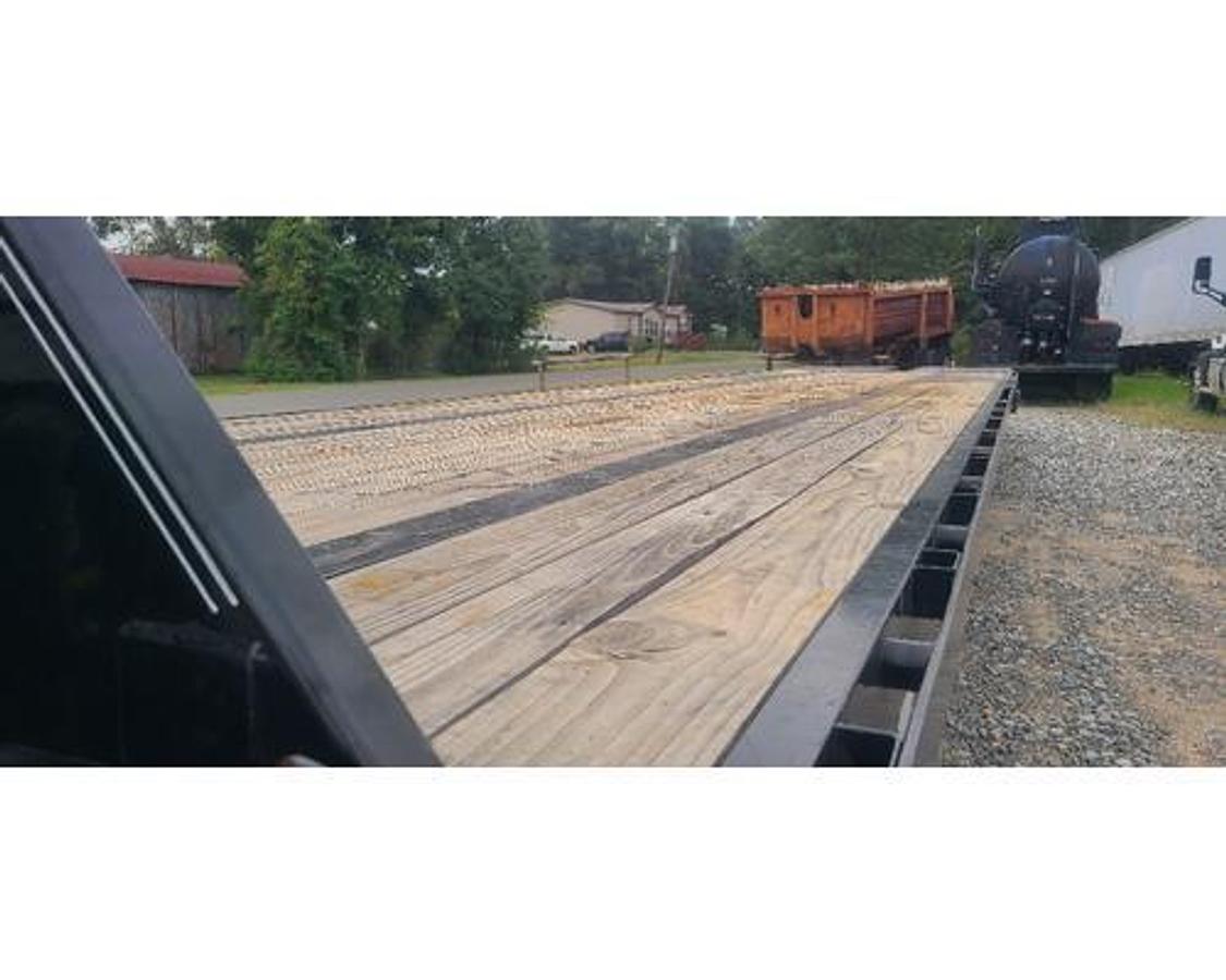 Used 2023 LOAD TRAIL LOAD TRAIL