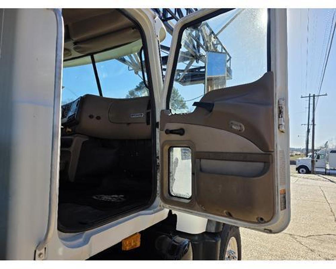 Used 2007 Mack CV713