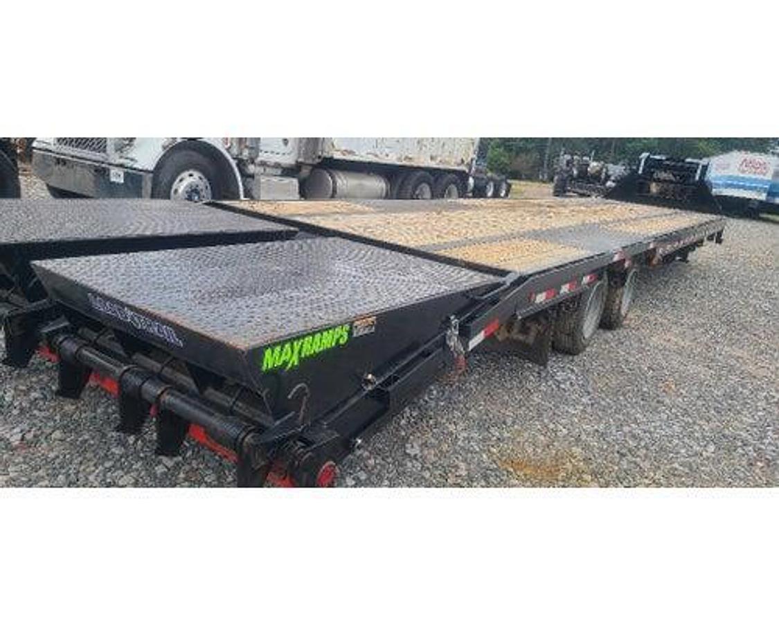 Used 2023 LOAD TRAIL LOAD TRAIL
