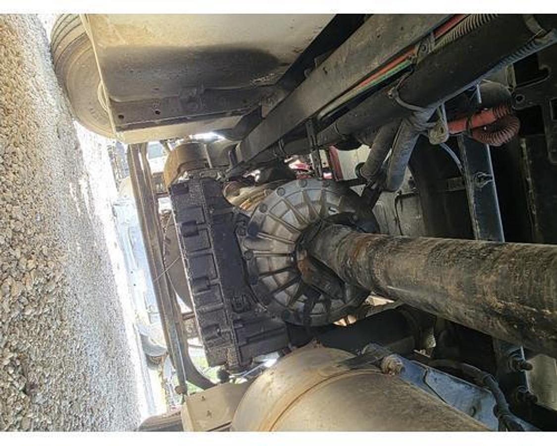 Used 2014 Allison CASCADIA