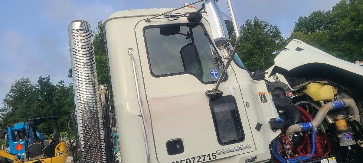 Used 2018 Mack CH613