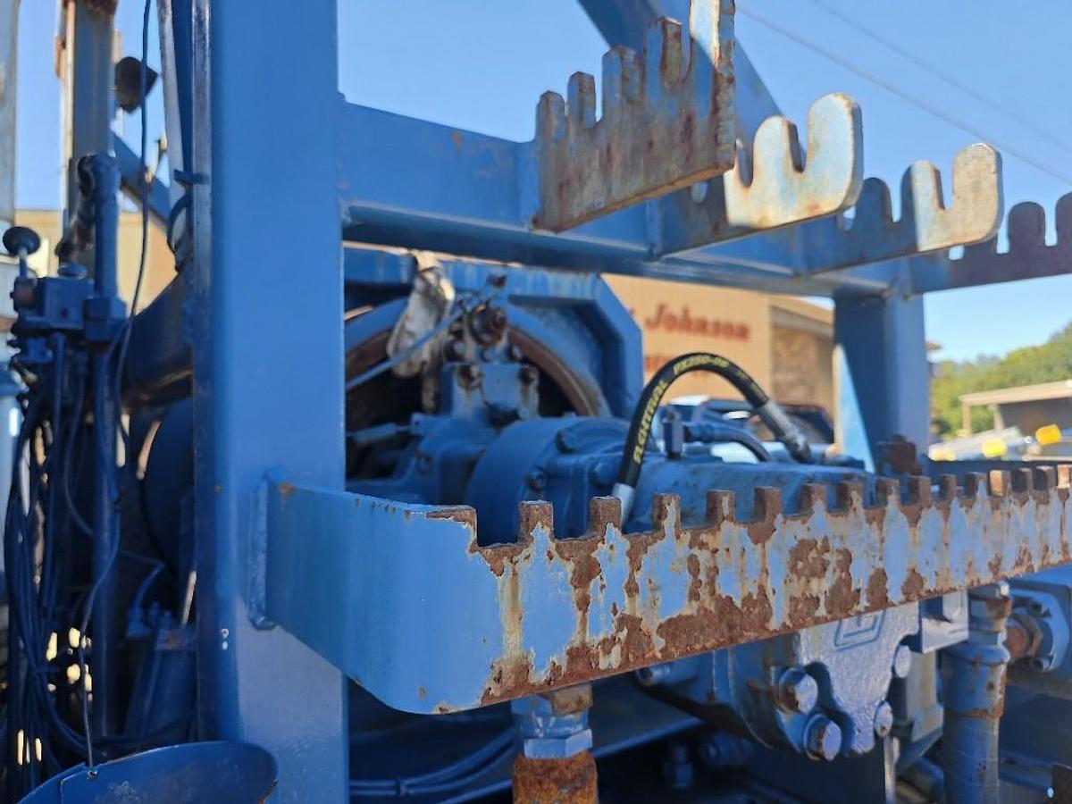 Used 1995 Mack RD688S