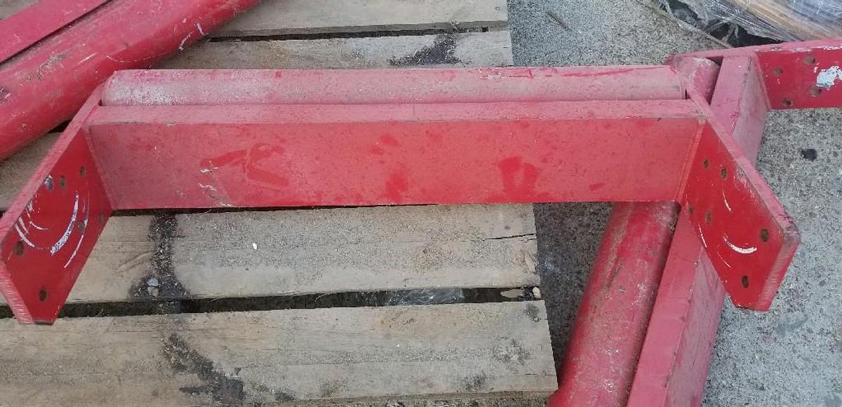 Used SURPLUS 36" TAIL ROLLER 5" DIAMETER