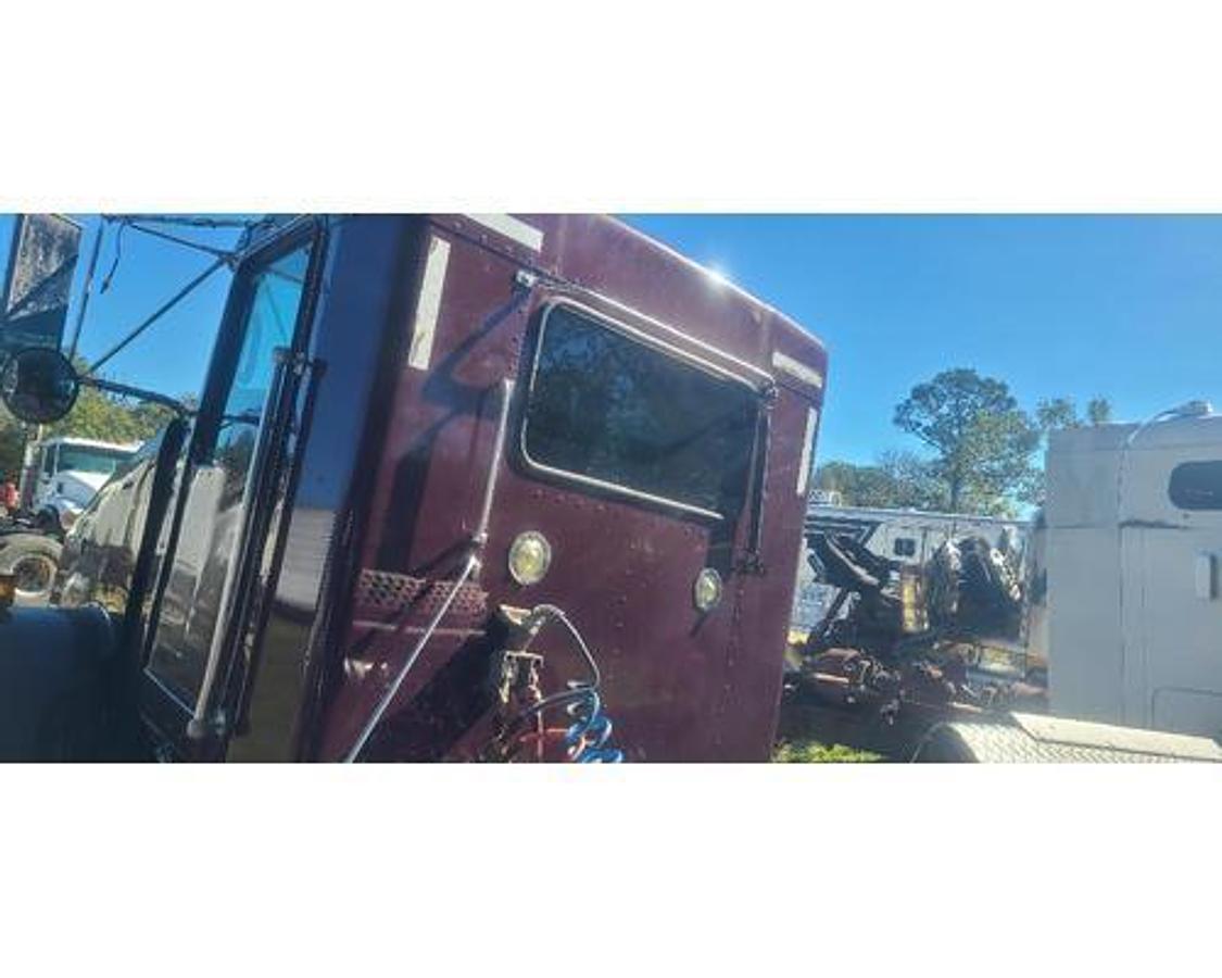 Used 2015 Kenworth T800