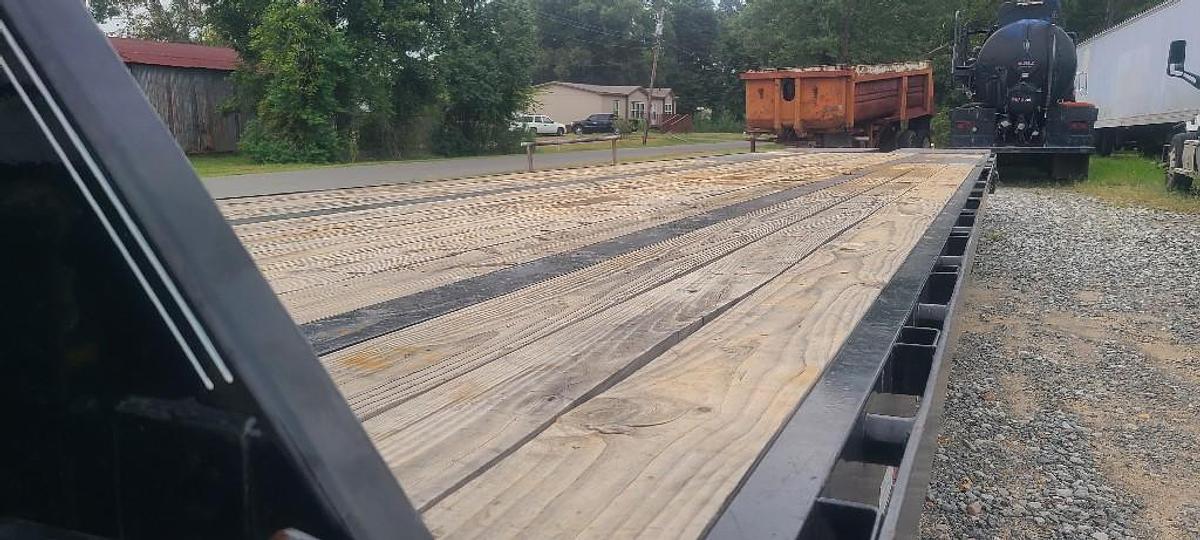 Used 2023 LOAD TRAIL LOAD TRAIL