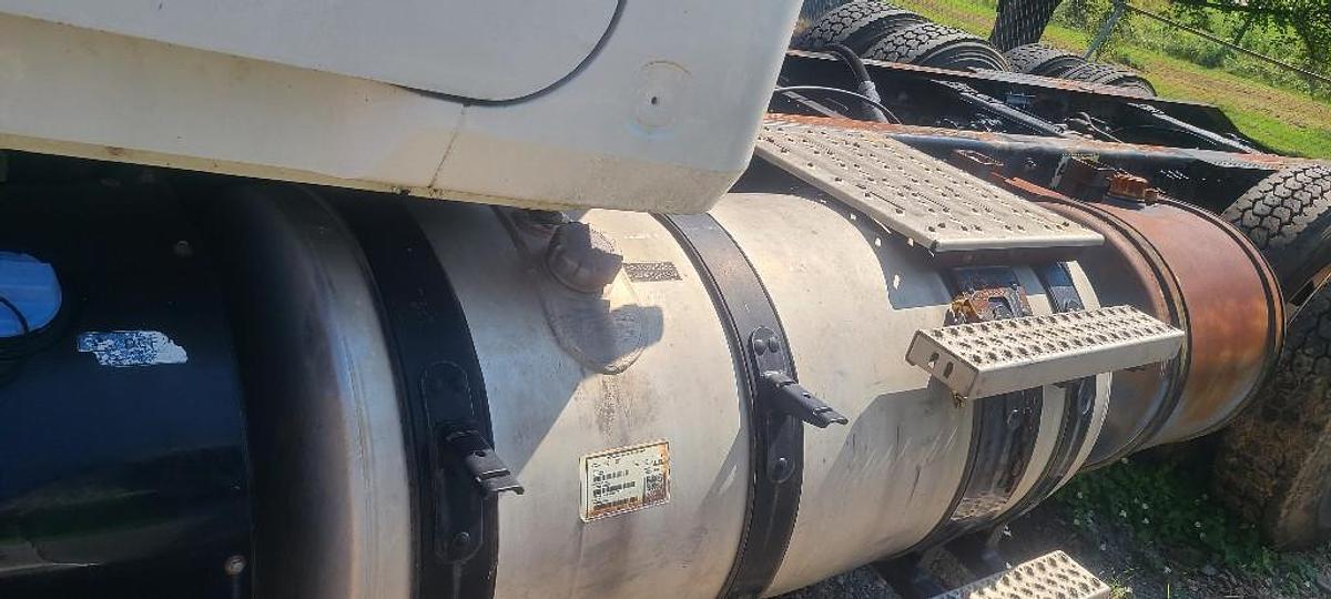 Used 2016 Mack CHU613