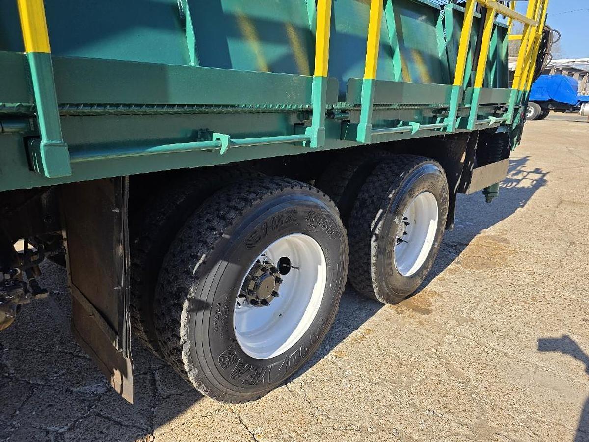 Used 2007 Mack CV713