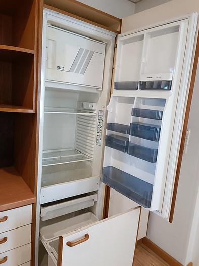 Gebraucht Küche mit Frühstücksplatz und E Geräte gebraucht