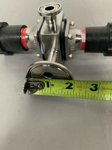 Used ITT Pure-Flo .5-316L-RA20MAX-CWP150 3-way Diaphragm Valve w/ 1/2" Sanitary & 2"