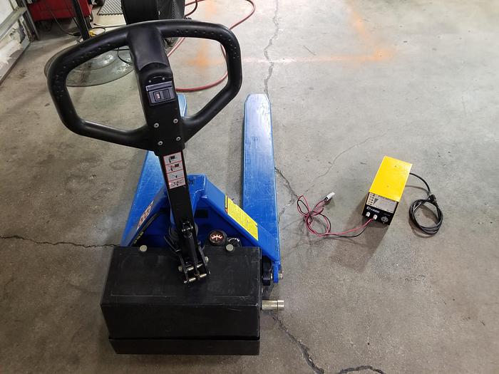 Used Hu Lift JE6810 Electric Pallet Jack