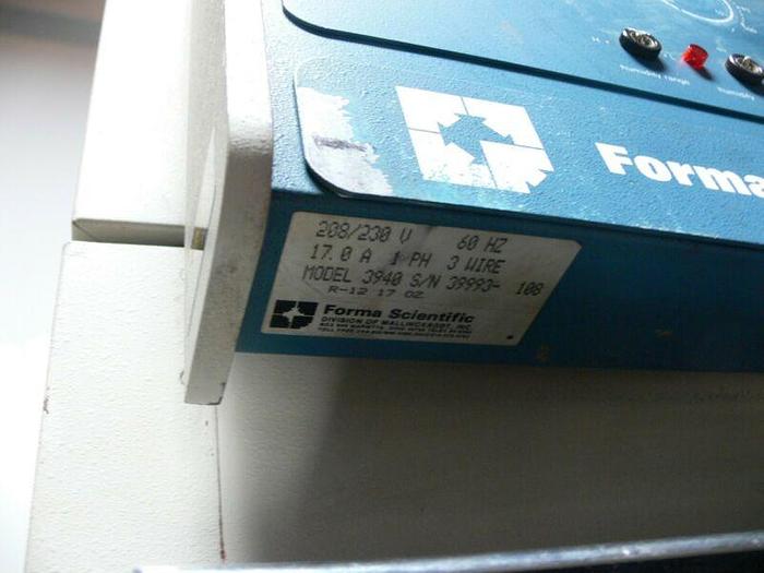 For parts or not working Forma 3940 Low Temp Incubator / Environmental Chamber Temp. 0 - 60 ºC