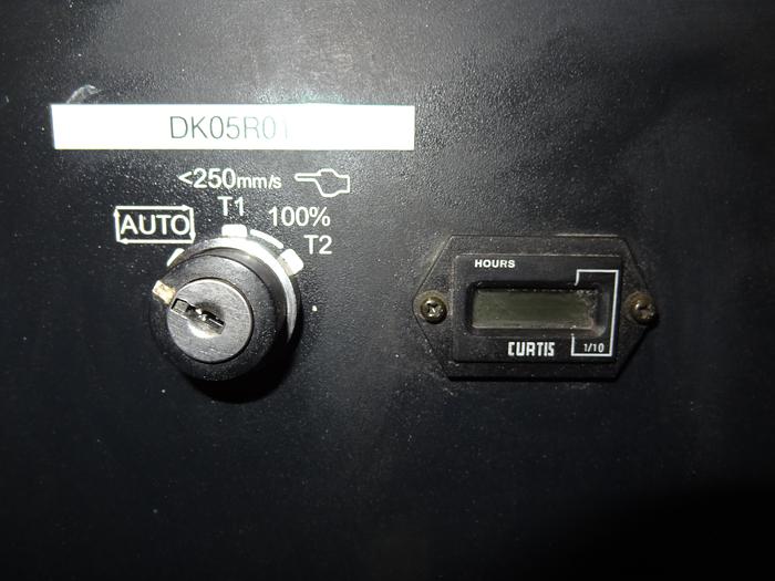 Used FANUC ARCMATE 120iC/10L 6 AXIS CNC MIG WELDING ROBOT WITH R30iA CONTROLLER