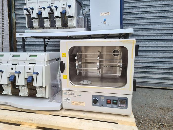 Used Affymetrix GeneChip System 3000