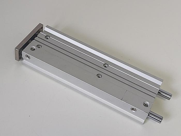 Kompaktzylinder mit 2 Führungsstangen, MGPM20-200Z, SMC neu