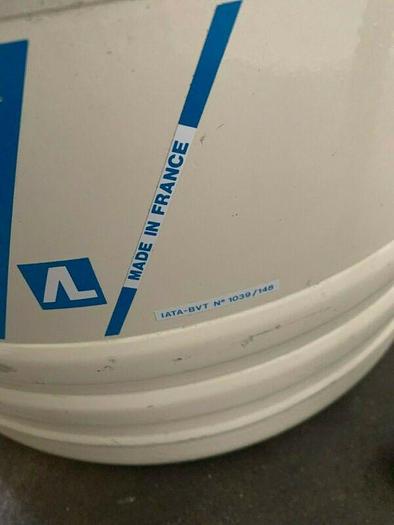 Used Air Liquide TR26 Liquid Nitrogen Dewar Container