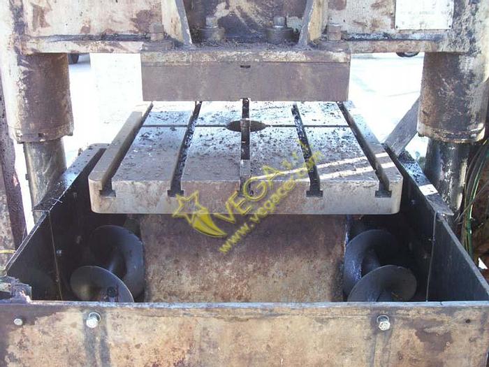 Usato Pressa idraulica LAKER mod. PC 50