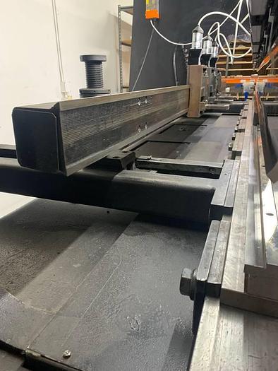 Used 1993  Amada  FBD-1030E CNC Press Brake 110 Tons