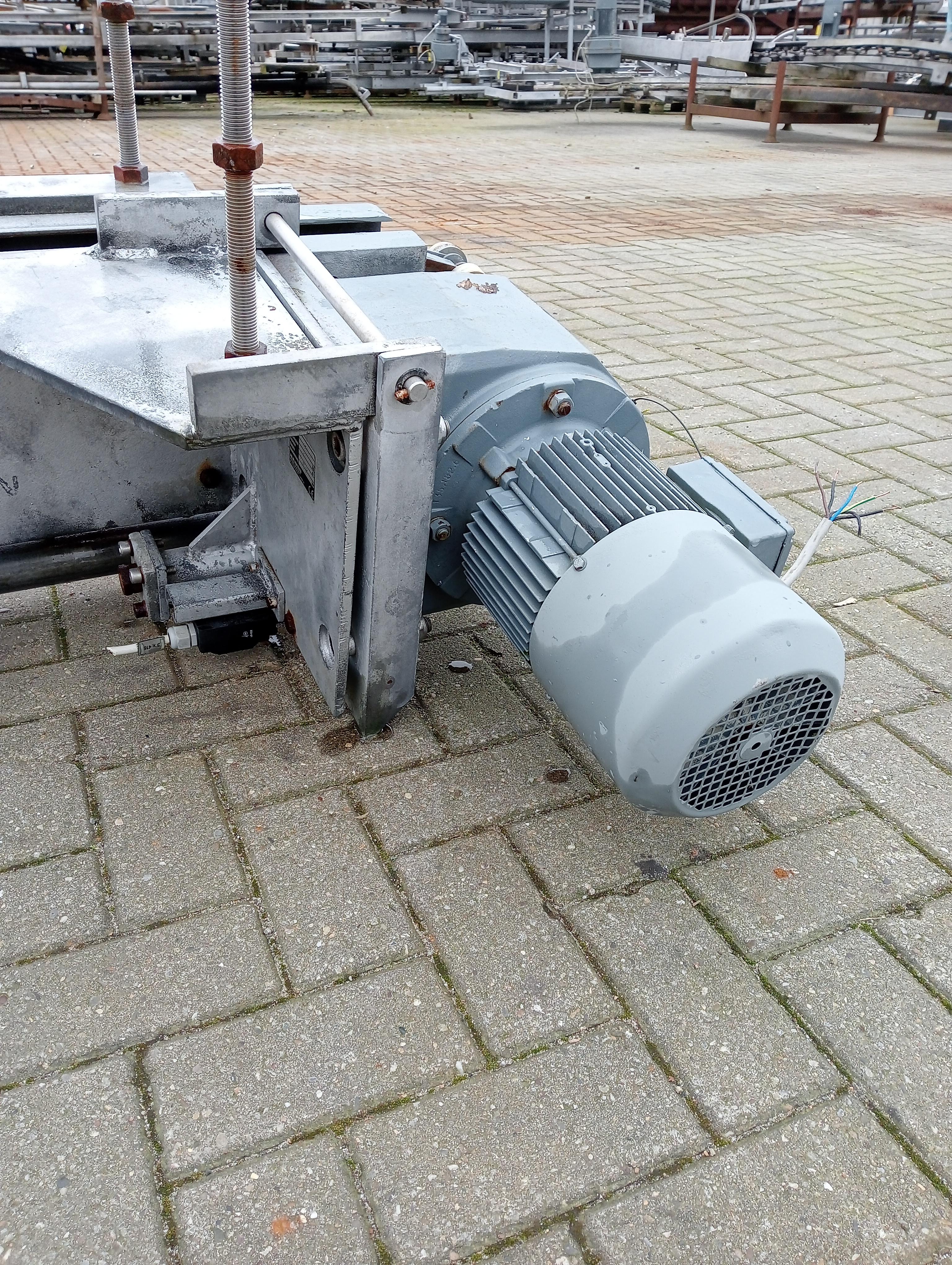 Used Conveyor vertical