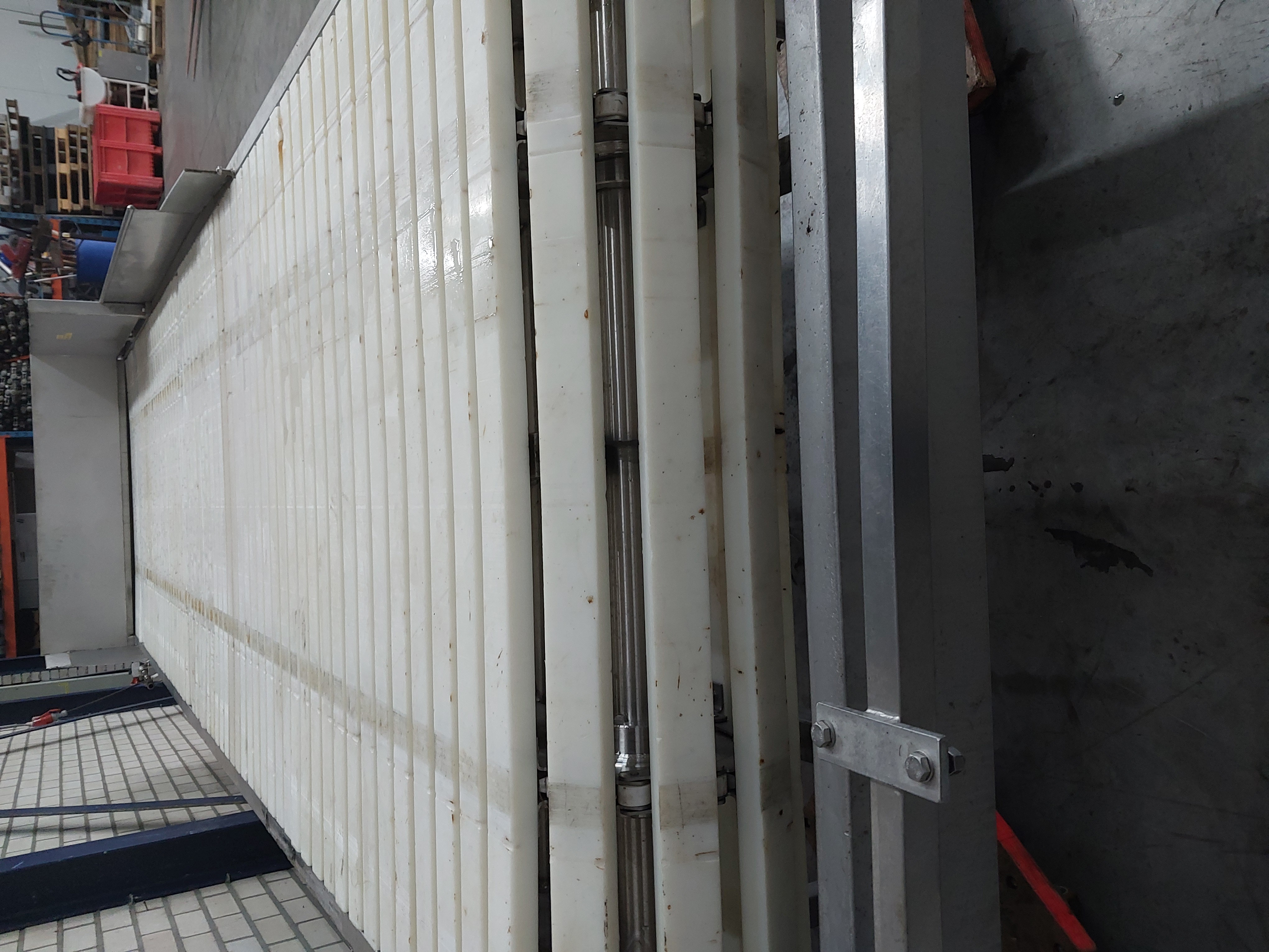 Used Gambrelling - Rehanging table