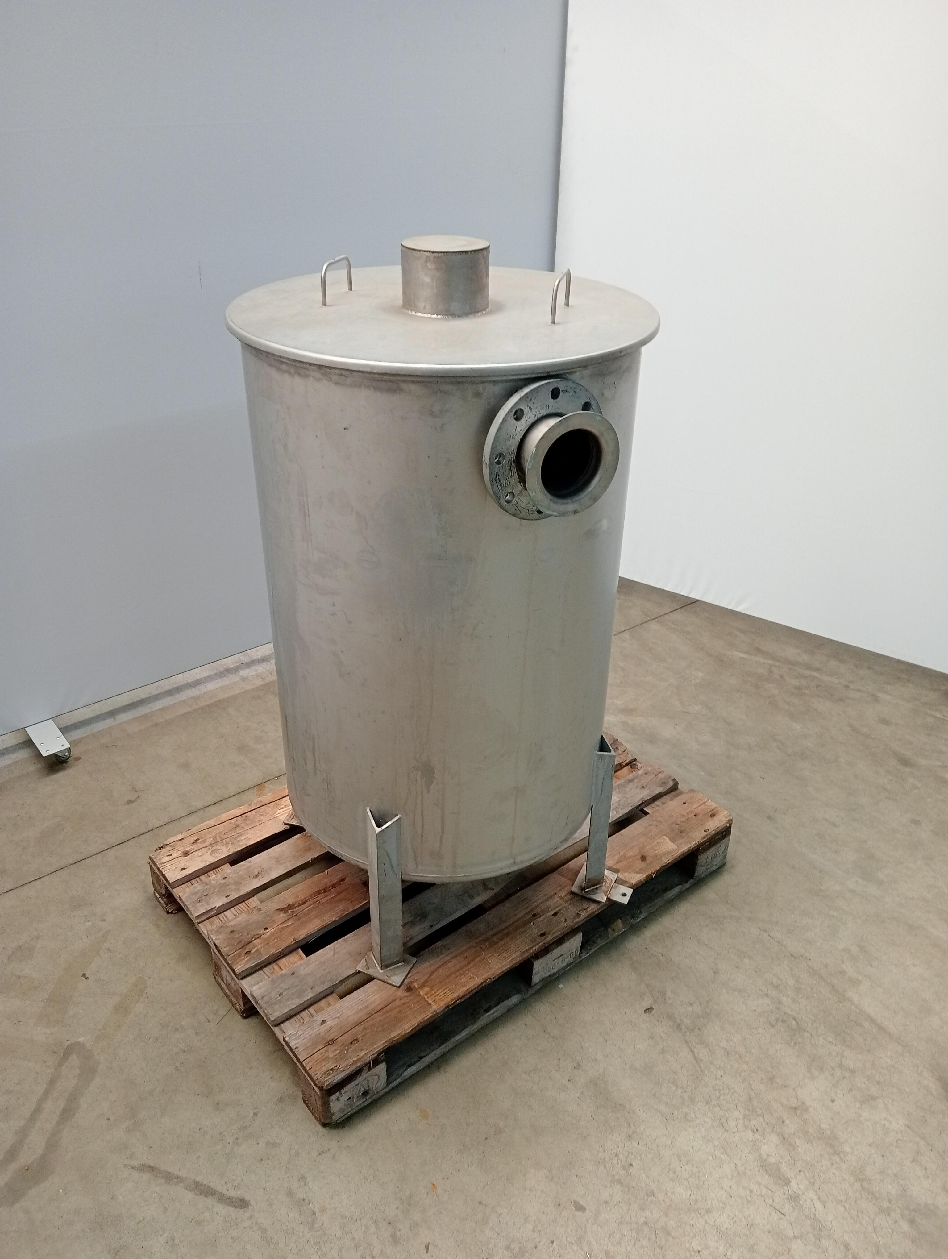 Used Air filter tank