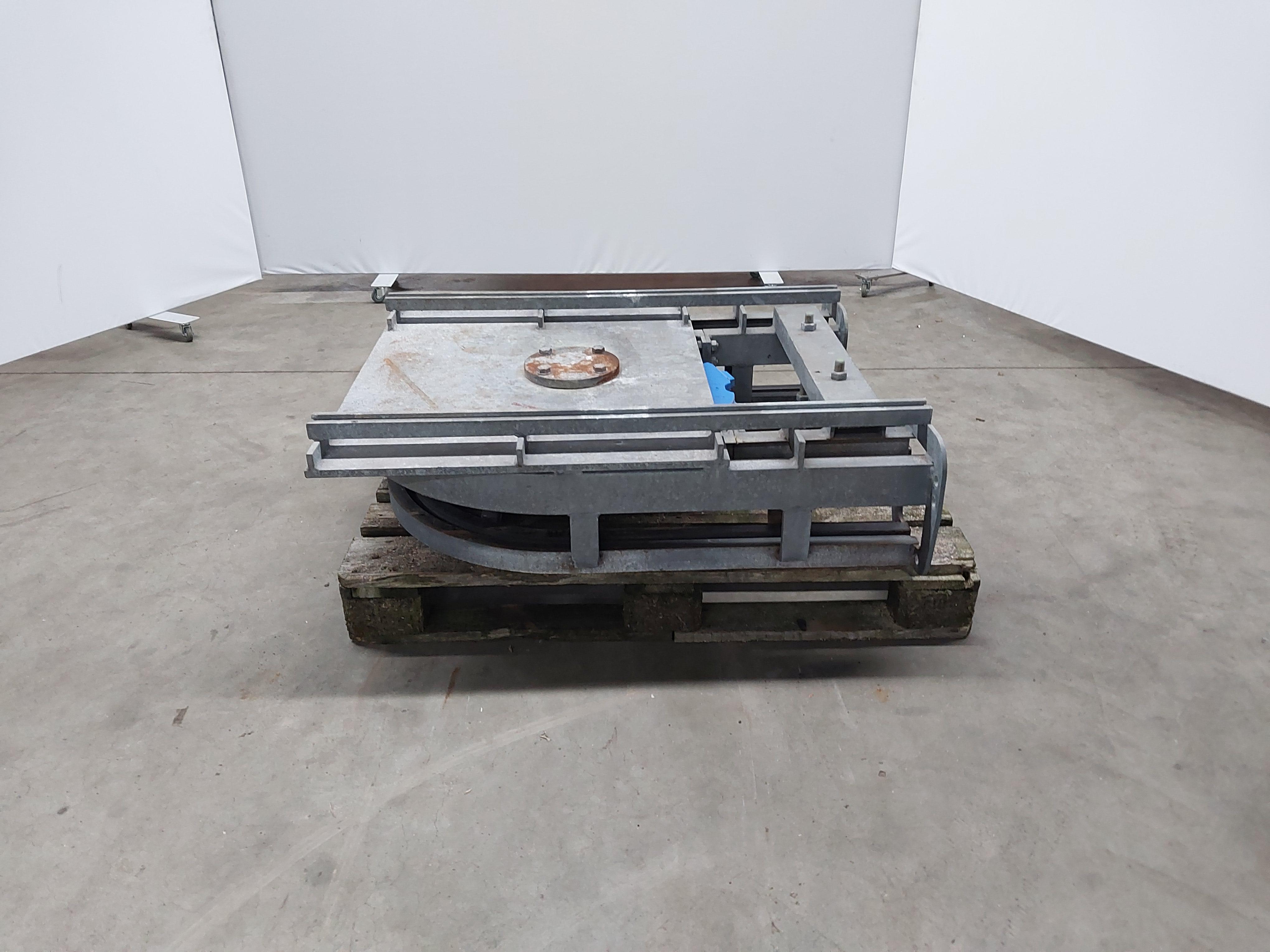 Used Corner wheel 180°