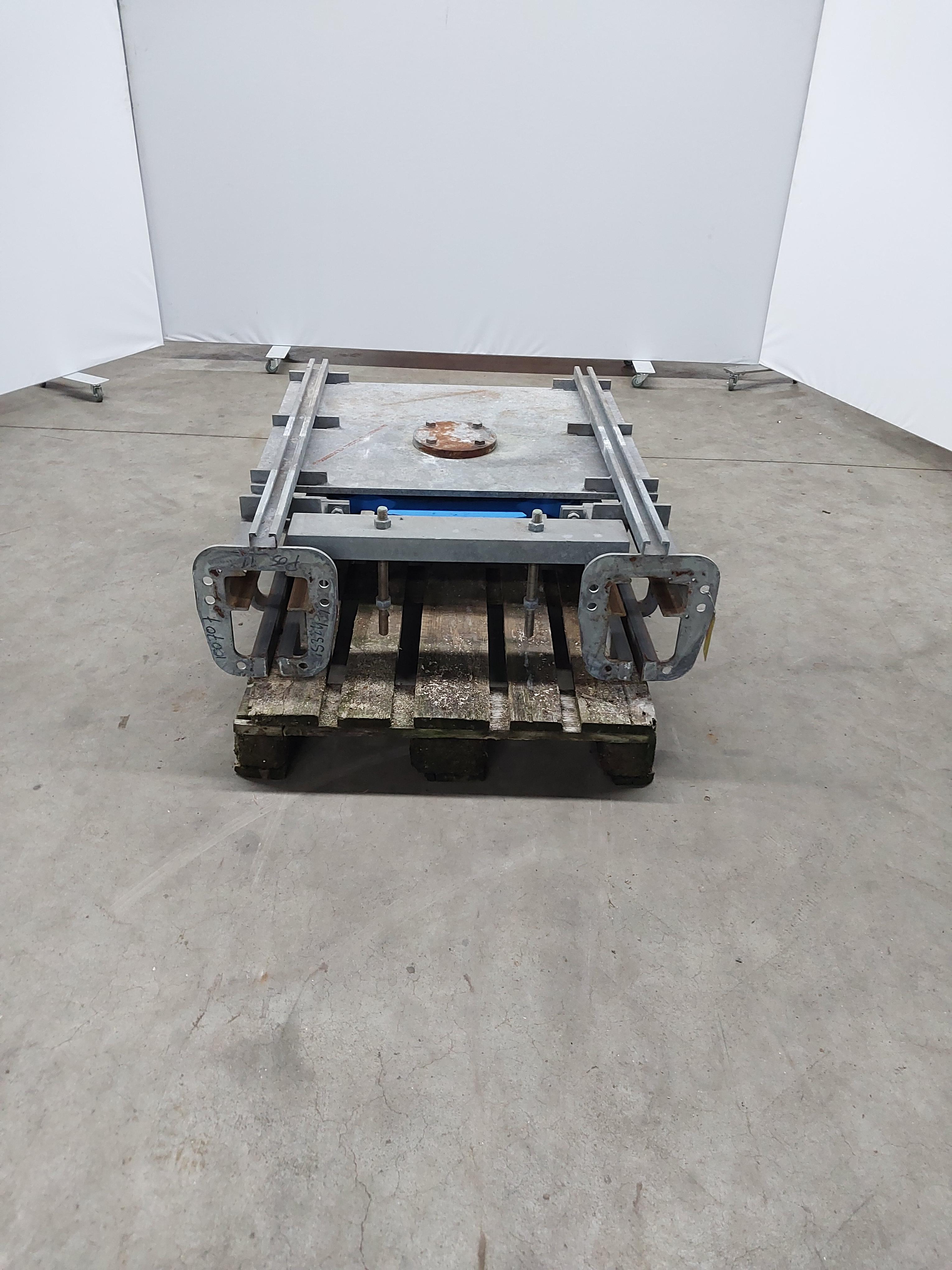 Used Corner wheel 180°