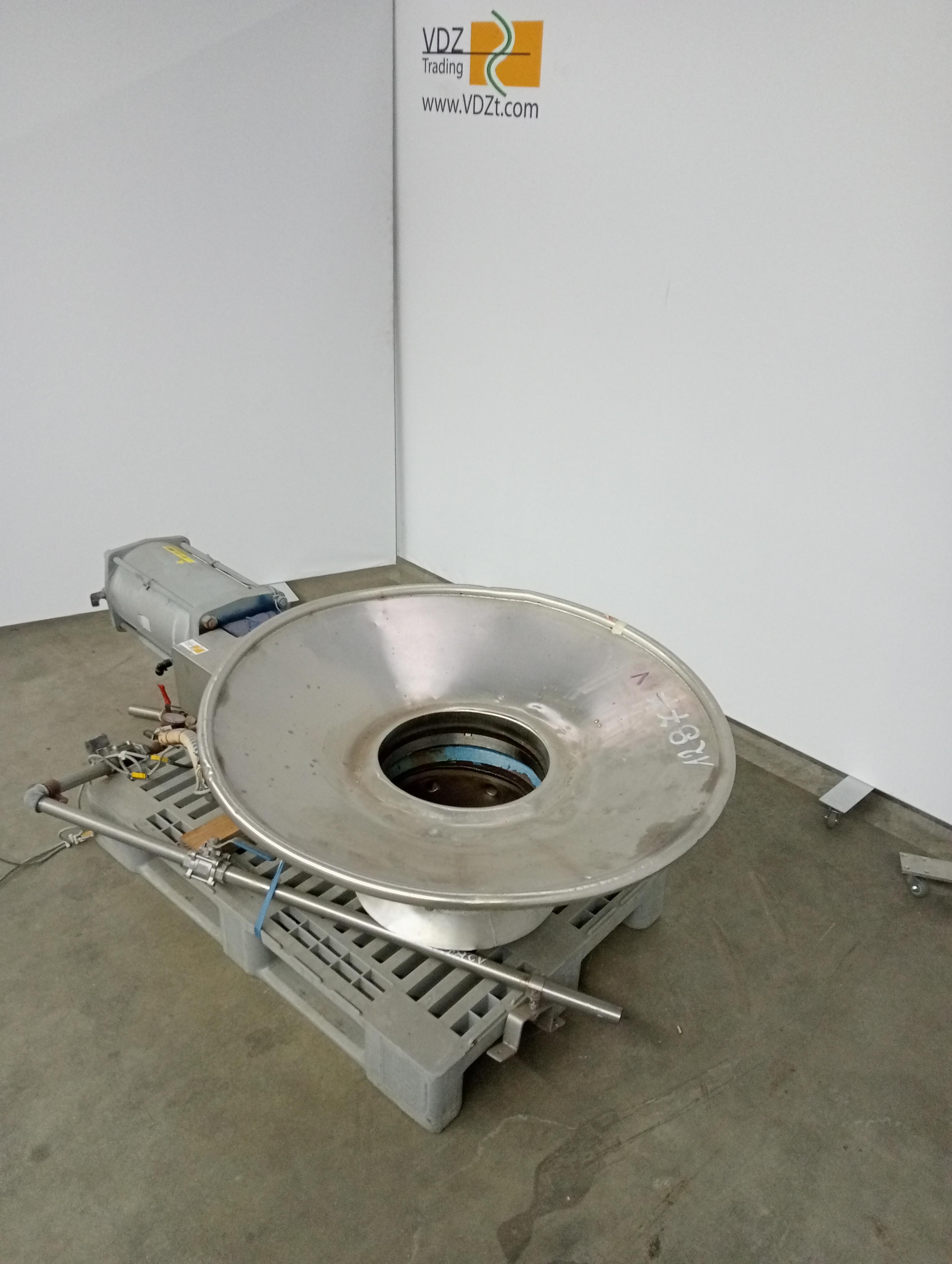 Used Knife gate valve with funnel