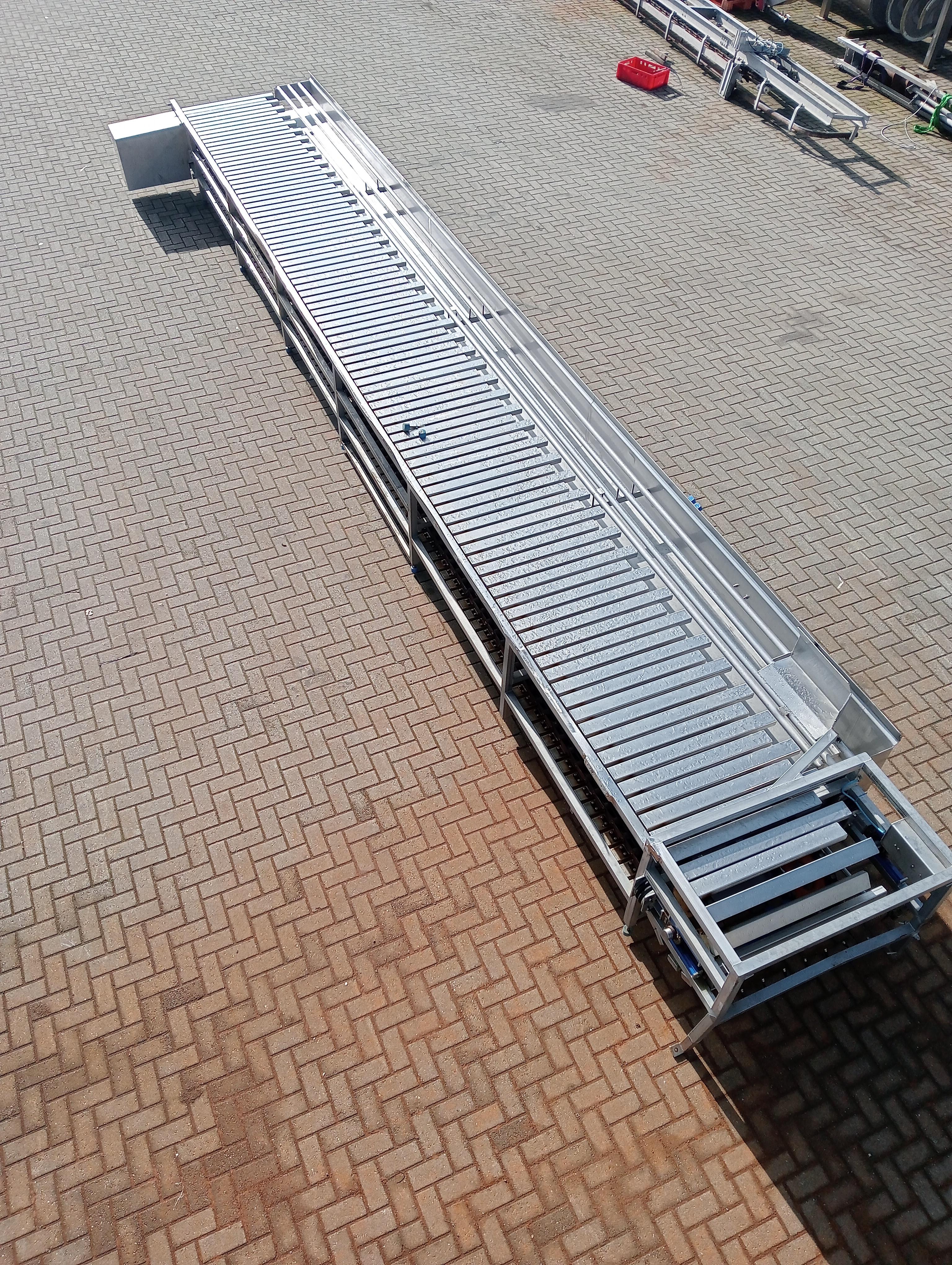 Used Bleeding table conveyor