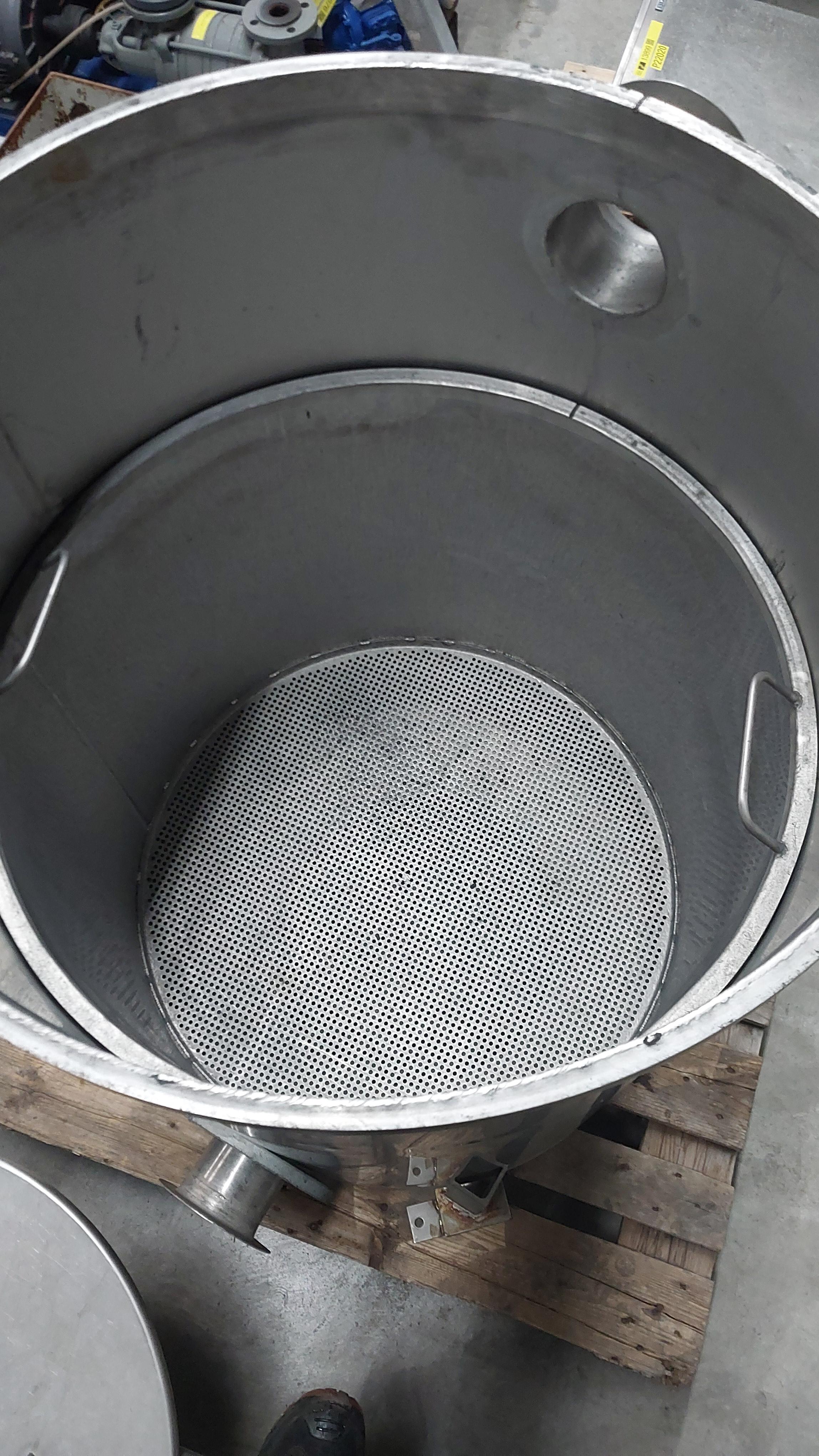 Used Air filter tank