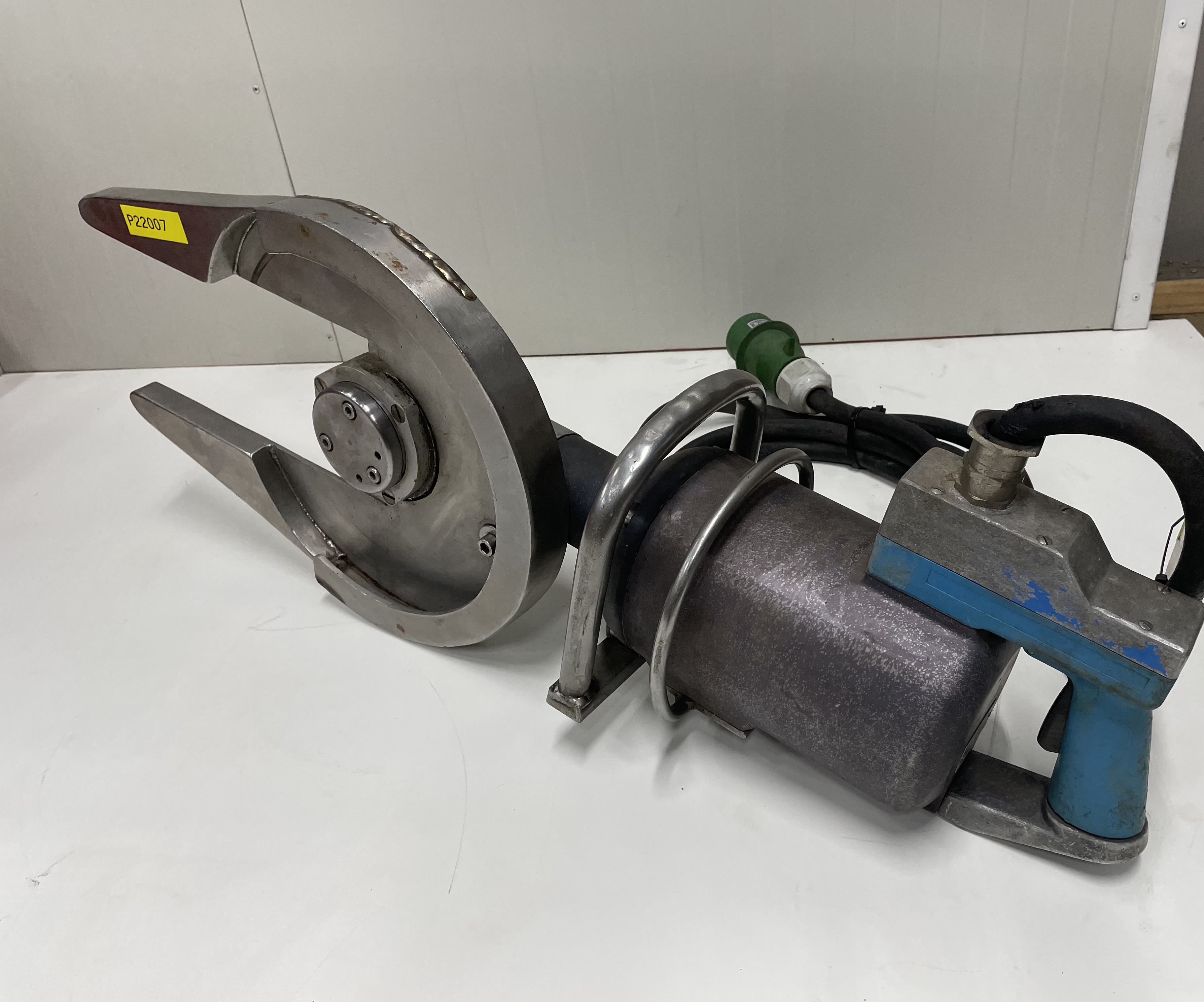 Used Circular saw for legs and horns