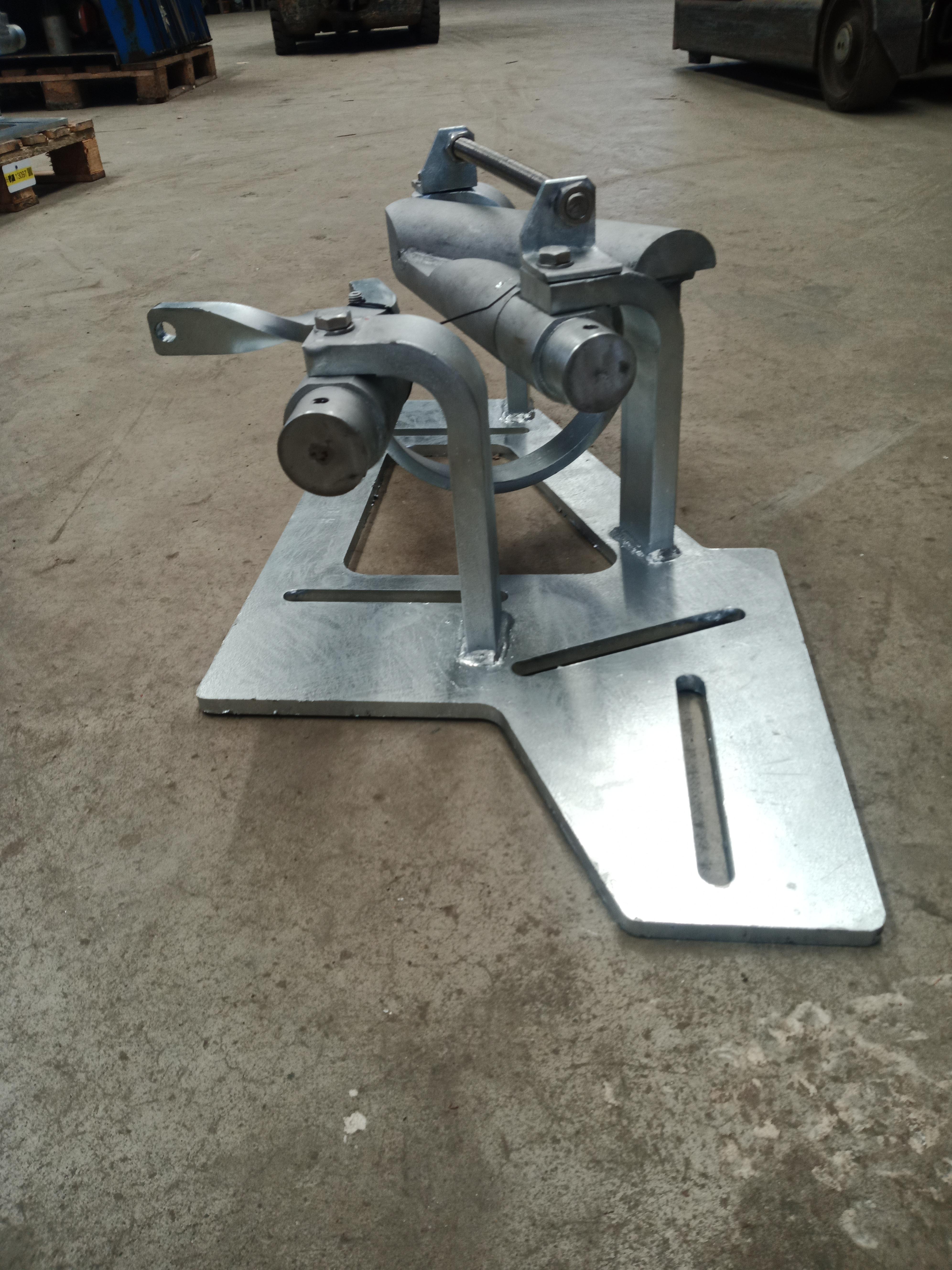 Used Switch right outside tube 25°-90°. Height 15cm on plate