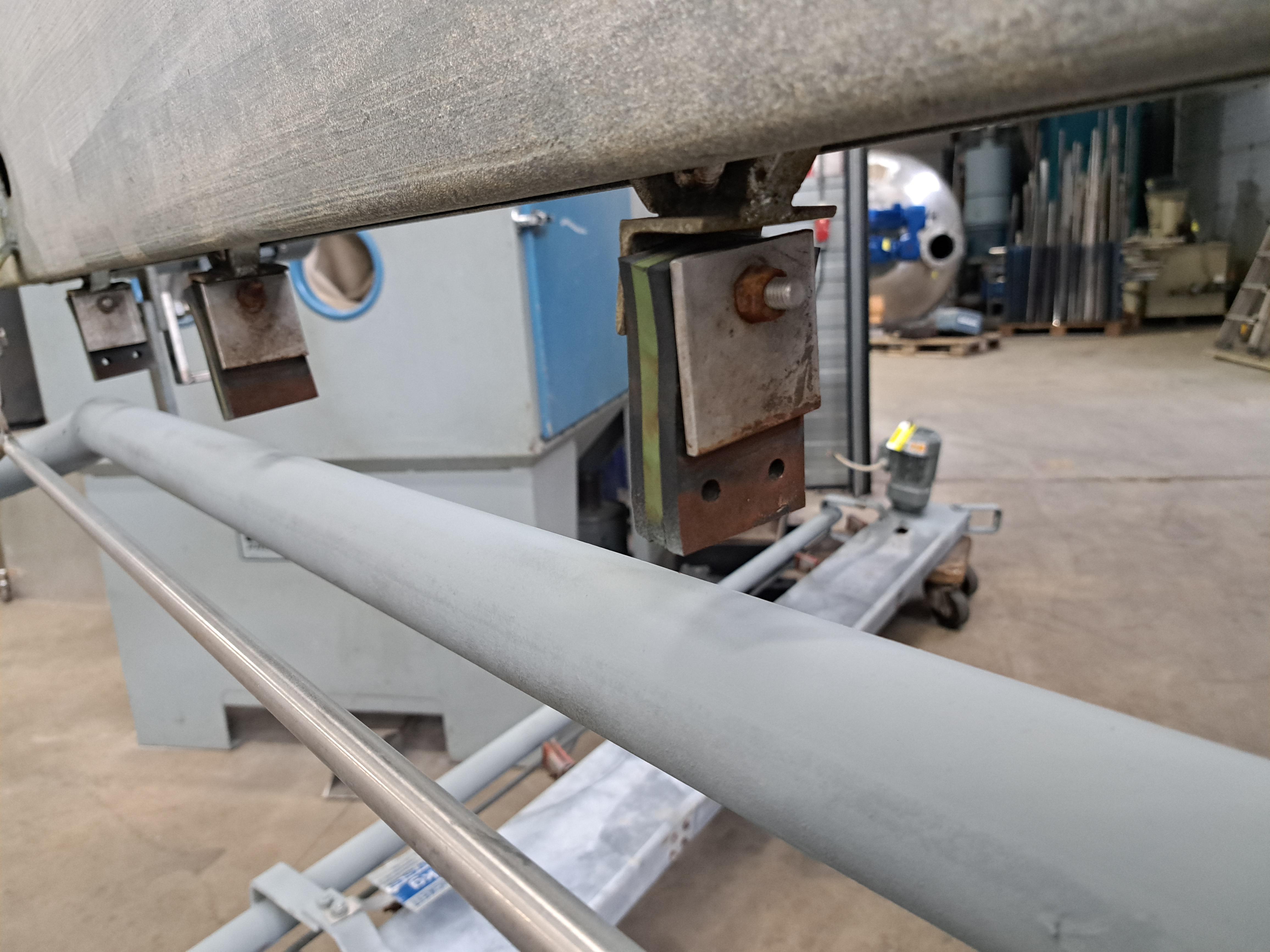 Used Empty hook lowering conveyor