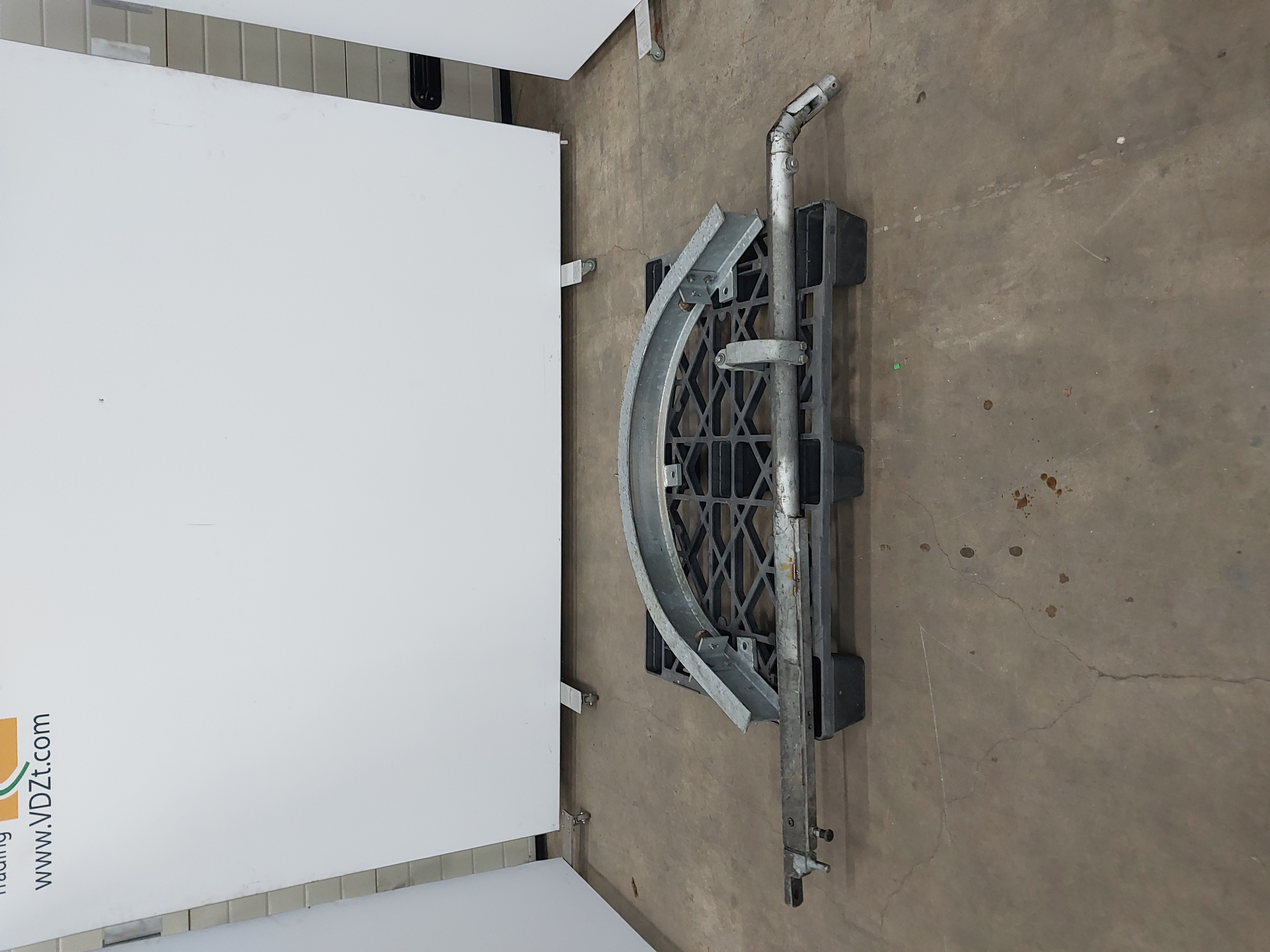 Used Loading and unloading elevator