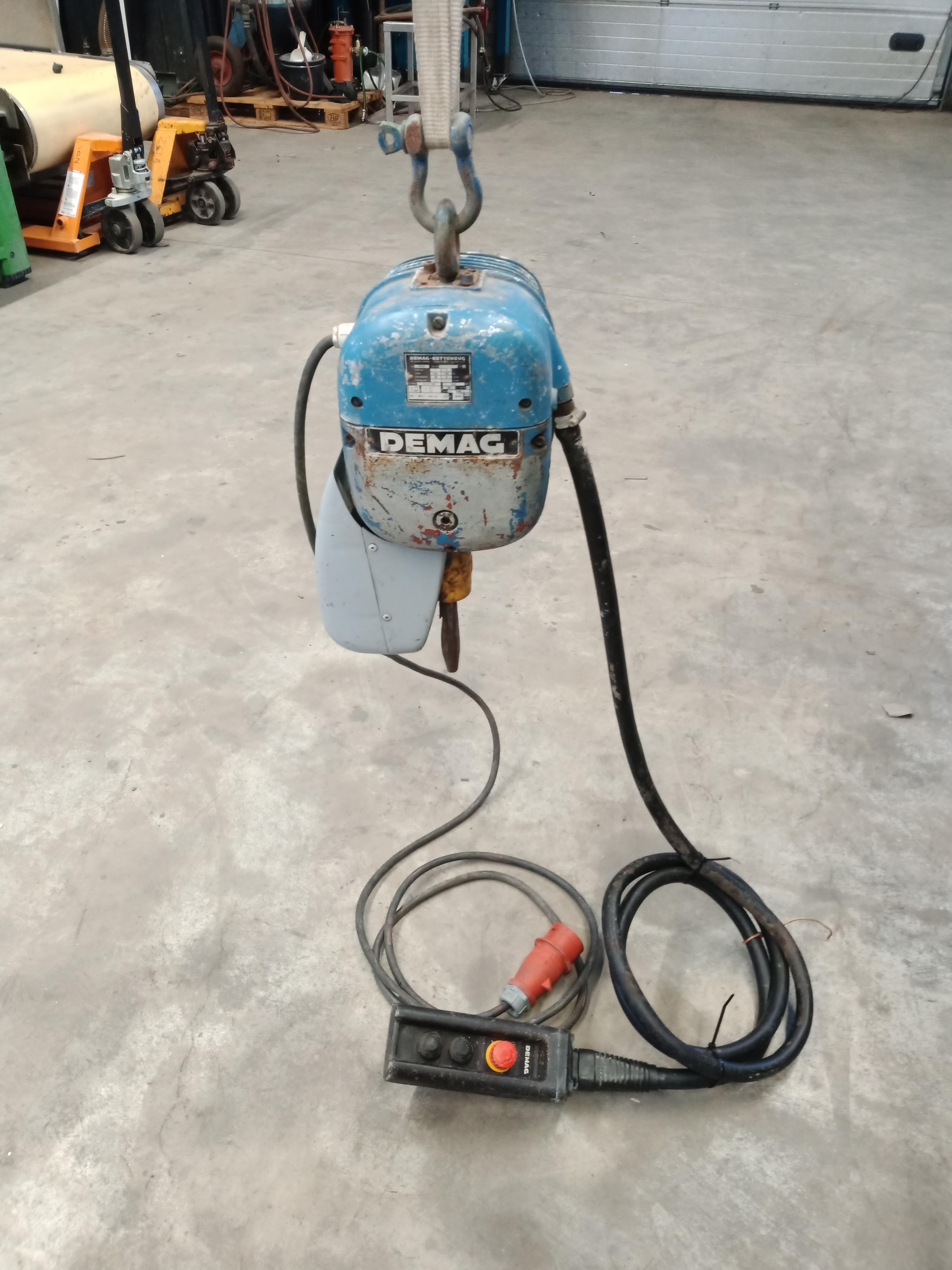 Used Chain hoist