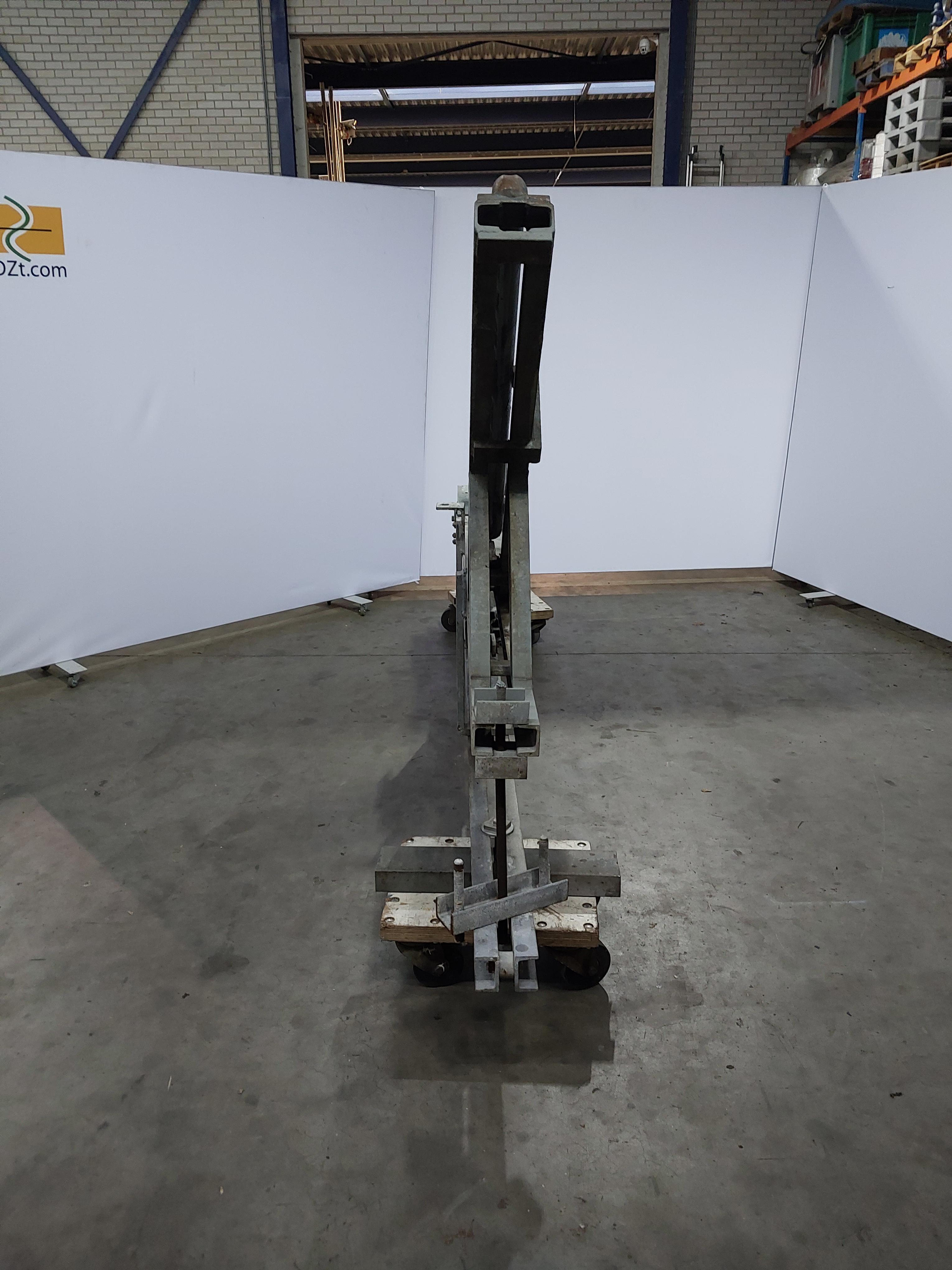 Used Gambrel lift pneumatic