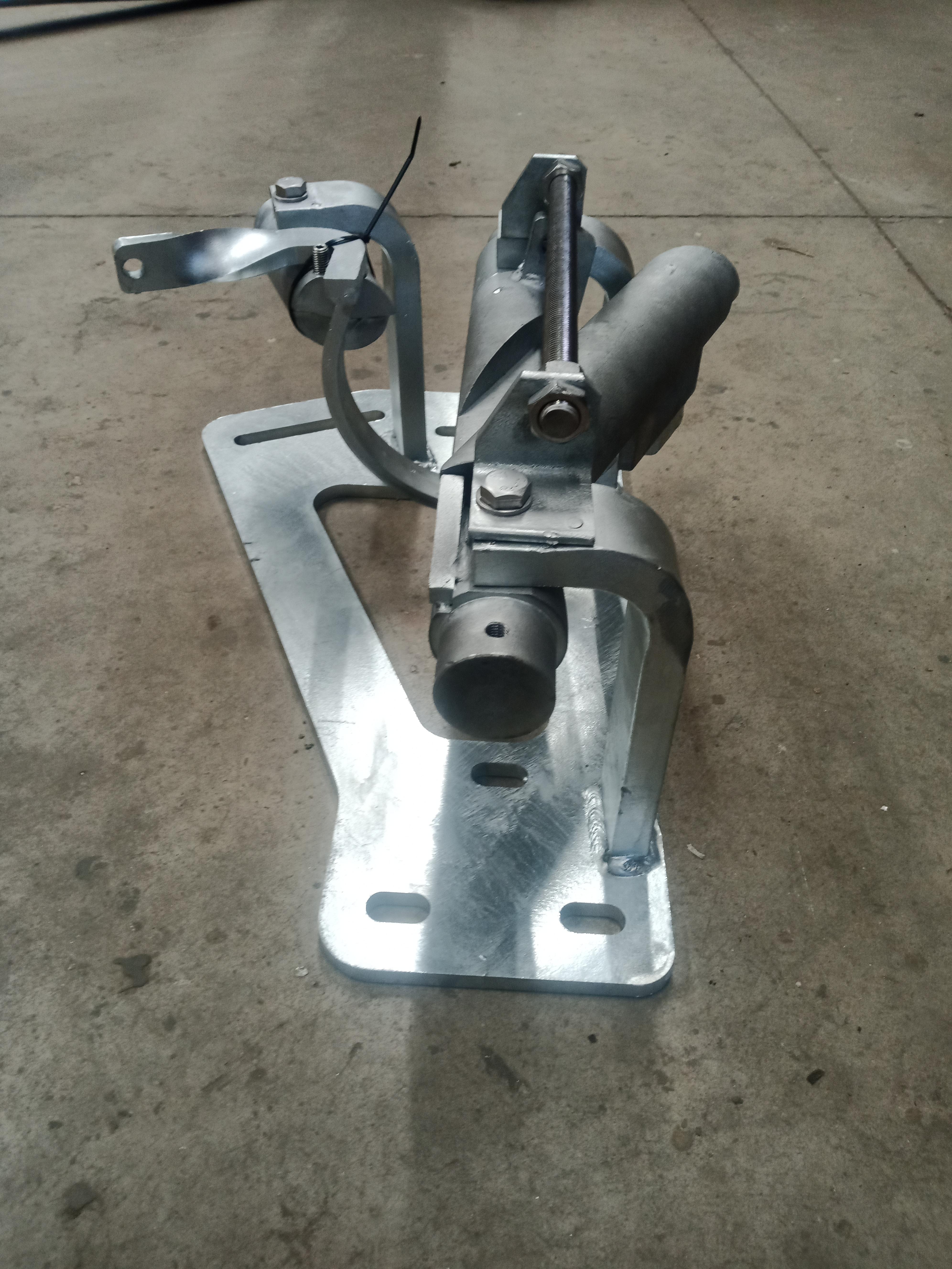 Used Switch right inside 25°. Tube hight 15 cm.