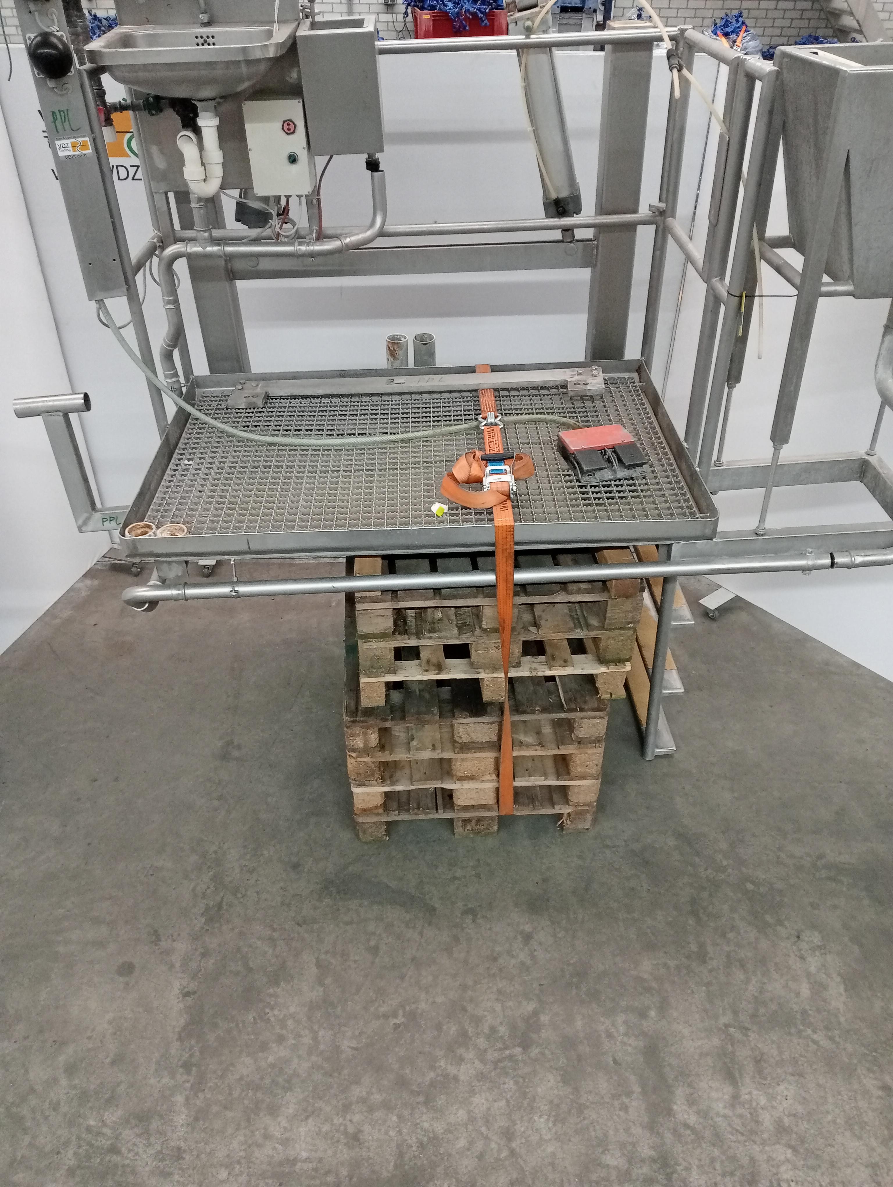 Used Paunch platform incl paunch lift