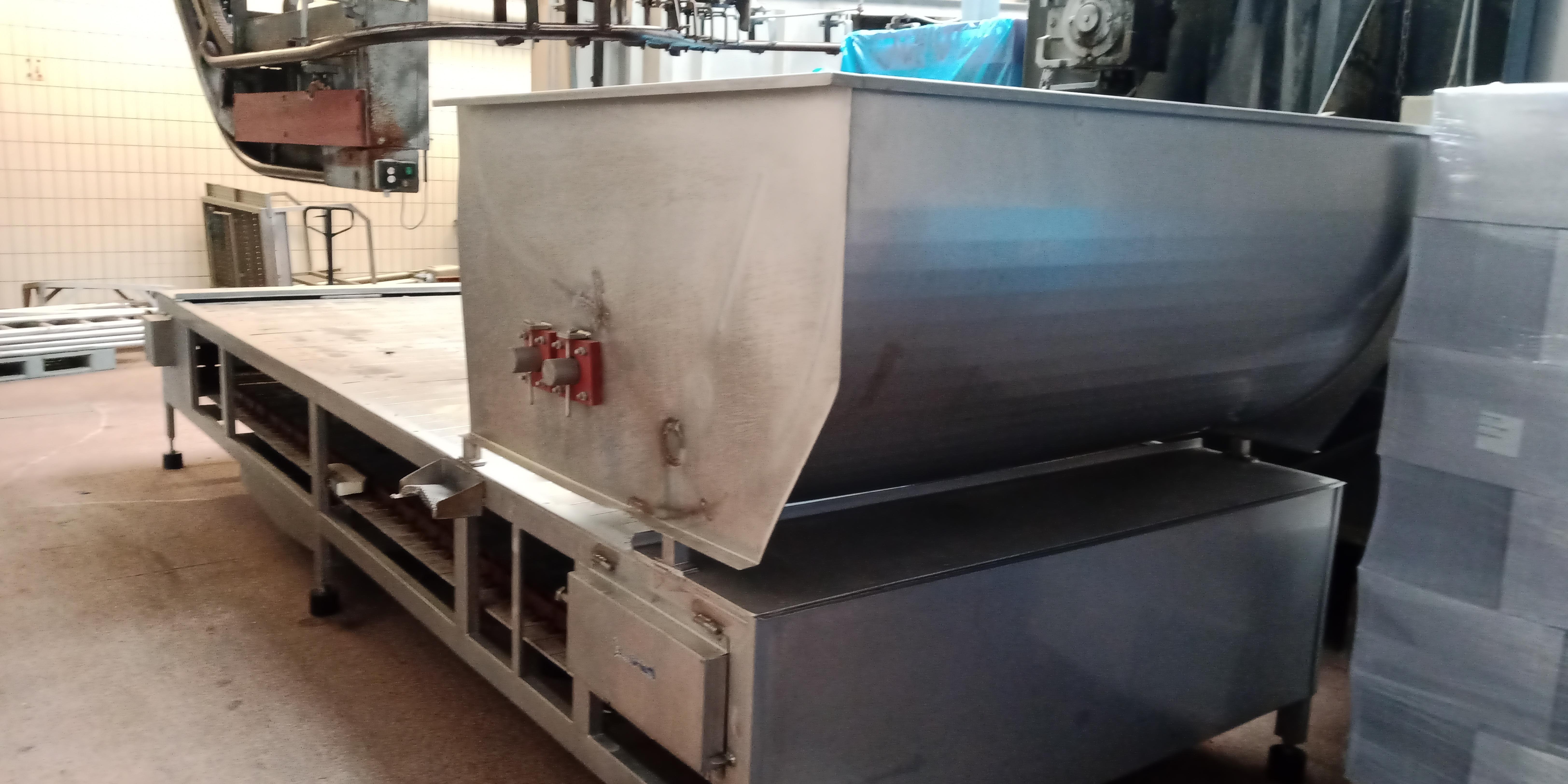 Used Gambrelling table