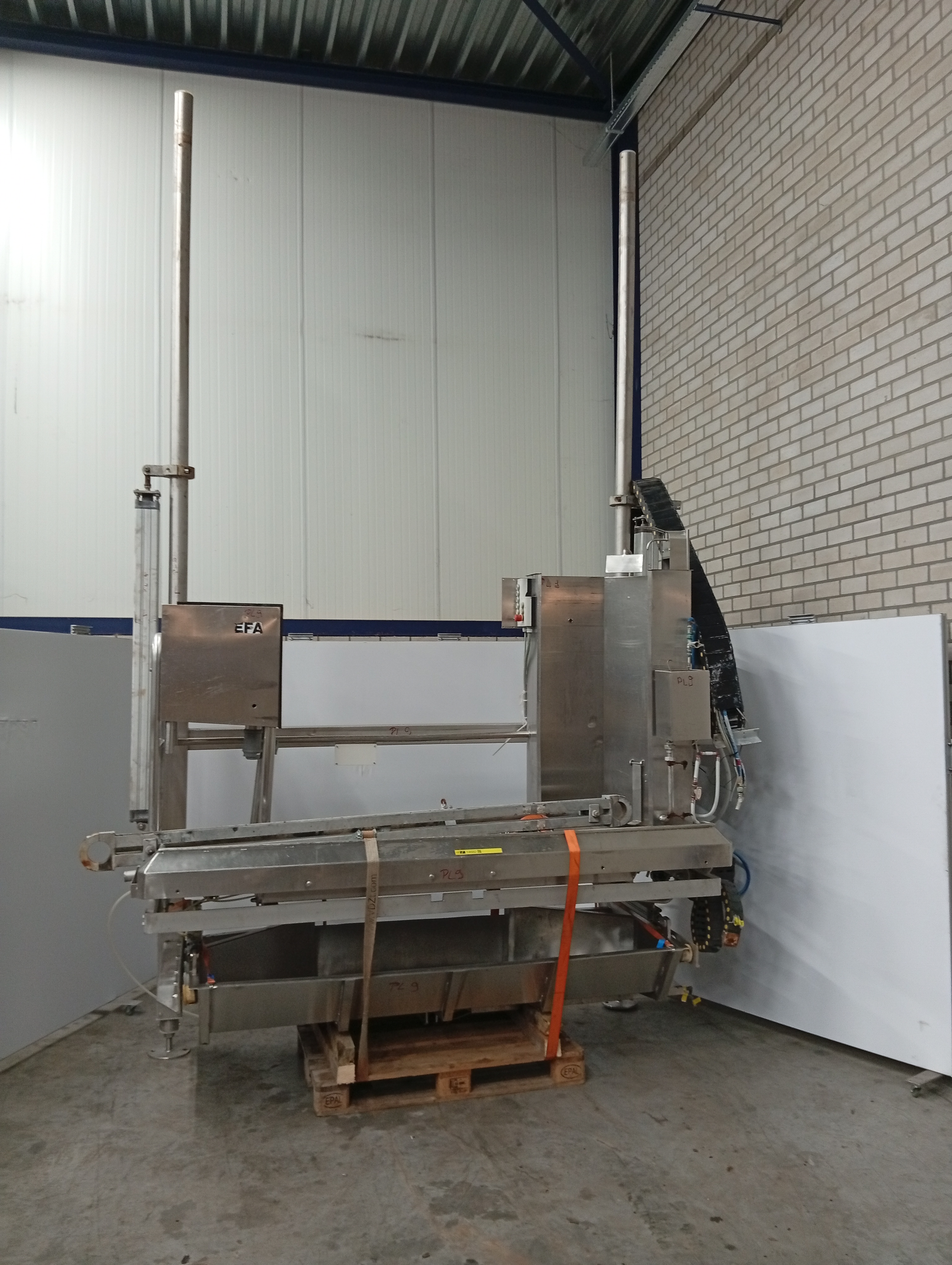 Used Paunch and intestine removal platform