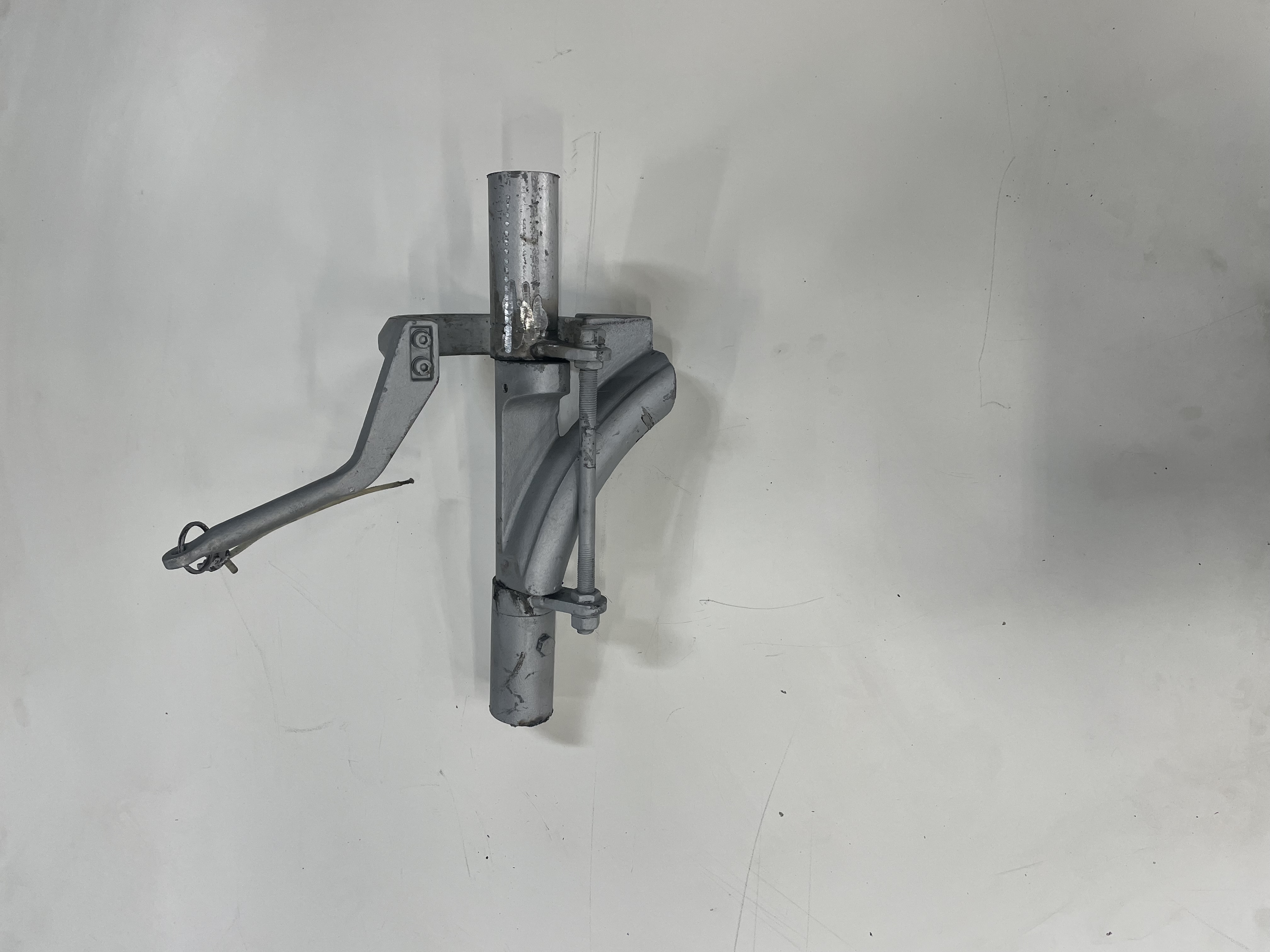 Used Switch right inside 90 without groundplate