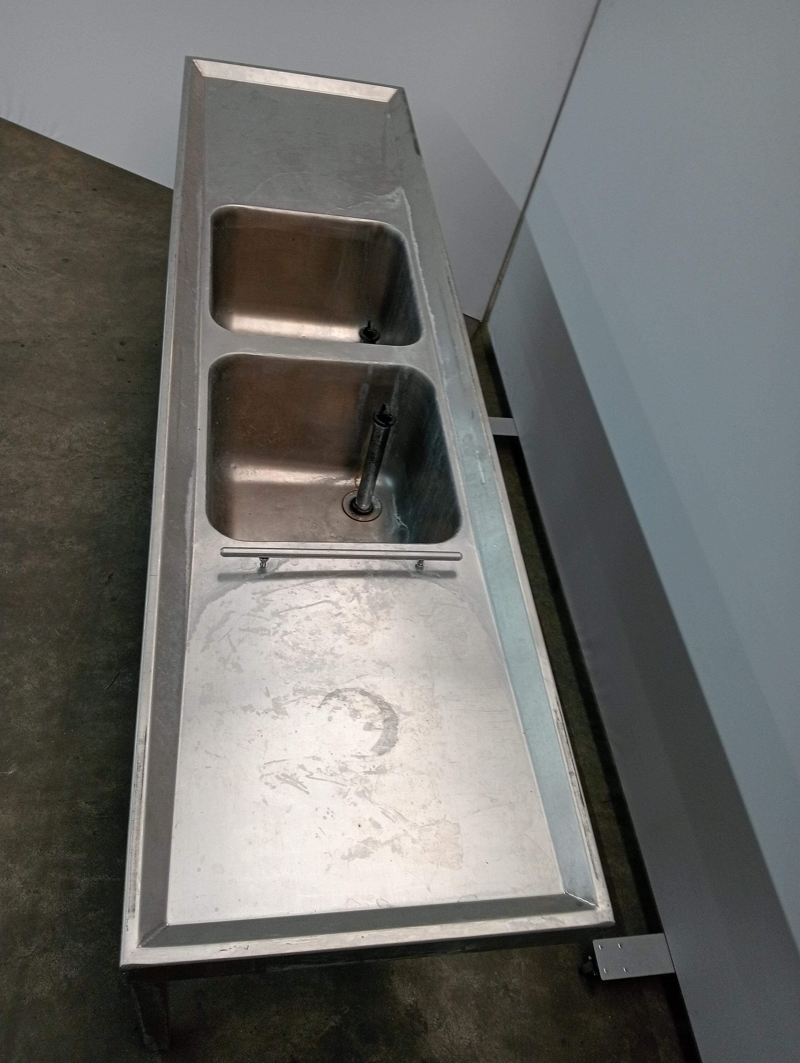Used Wash basin